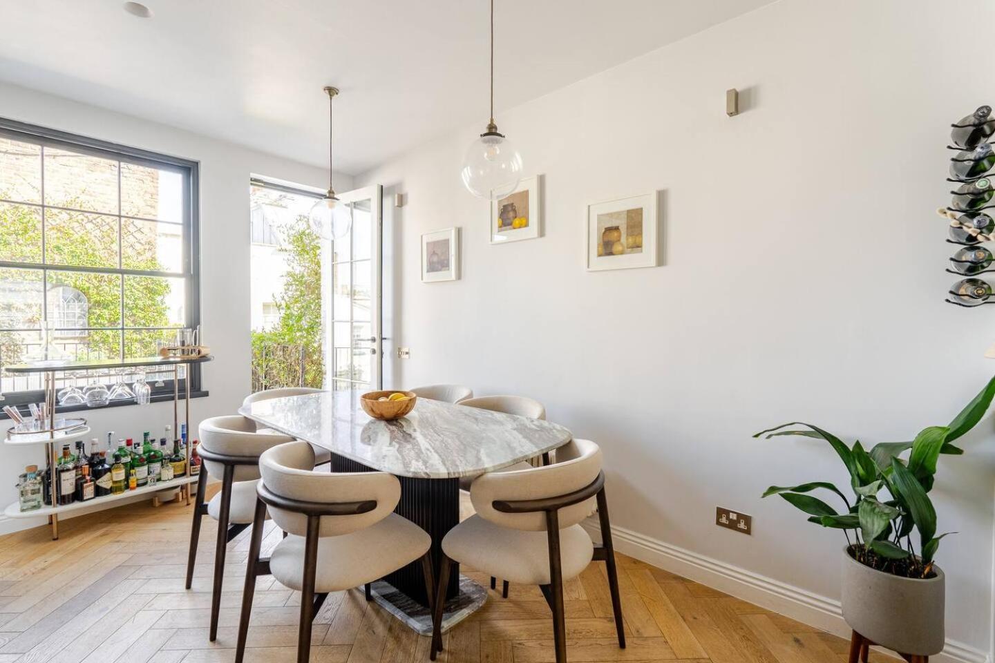Delightful Notting Hill 2 Bed House With Garden Feriehus