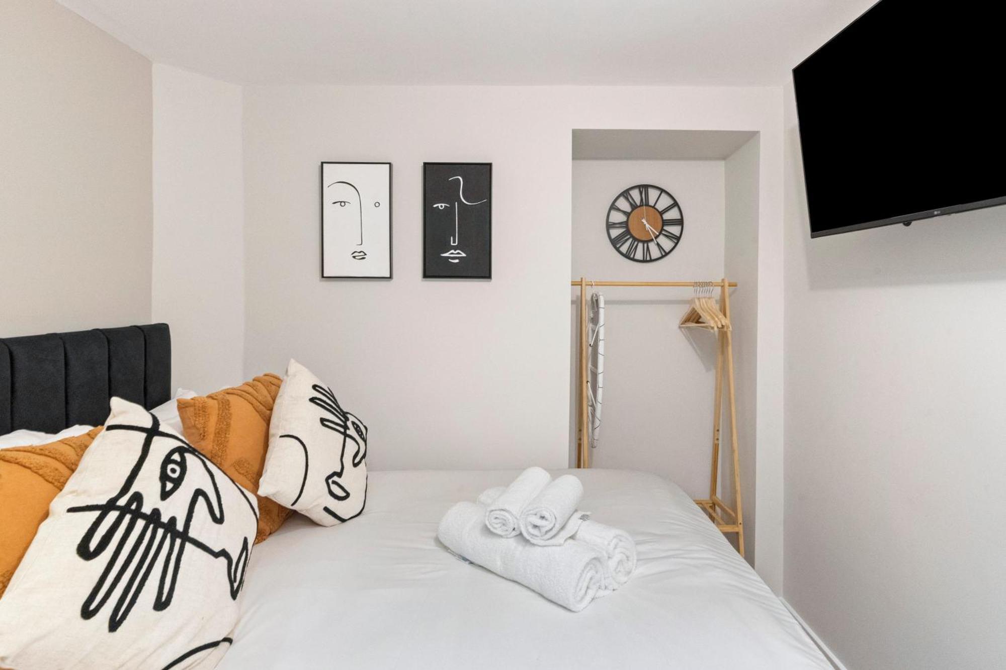 Appartement Chic Pad: Modern Retreat