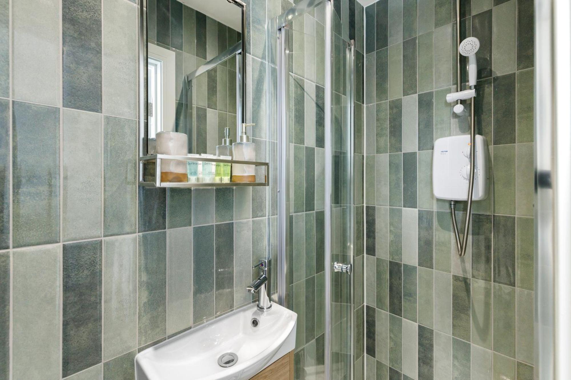 Appartement Living Refined: With Full Kitchen Londen