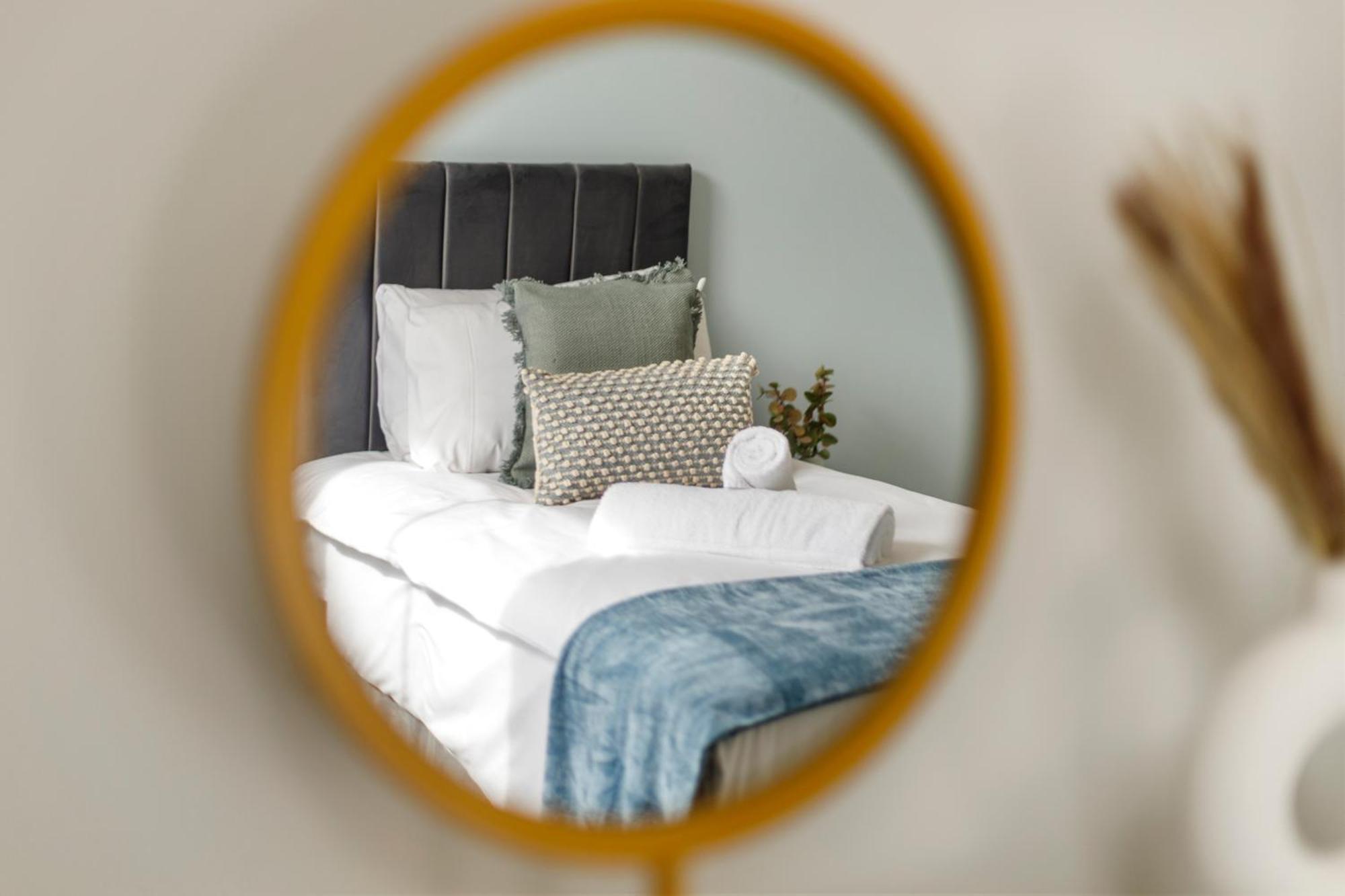 Living Refined: With Full Kitchen Appartement Londen
