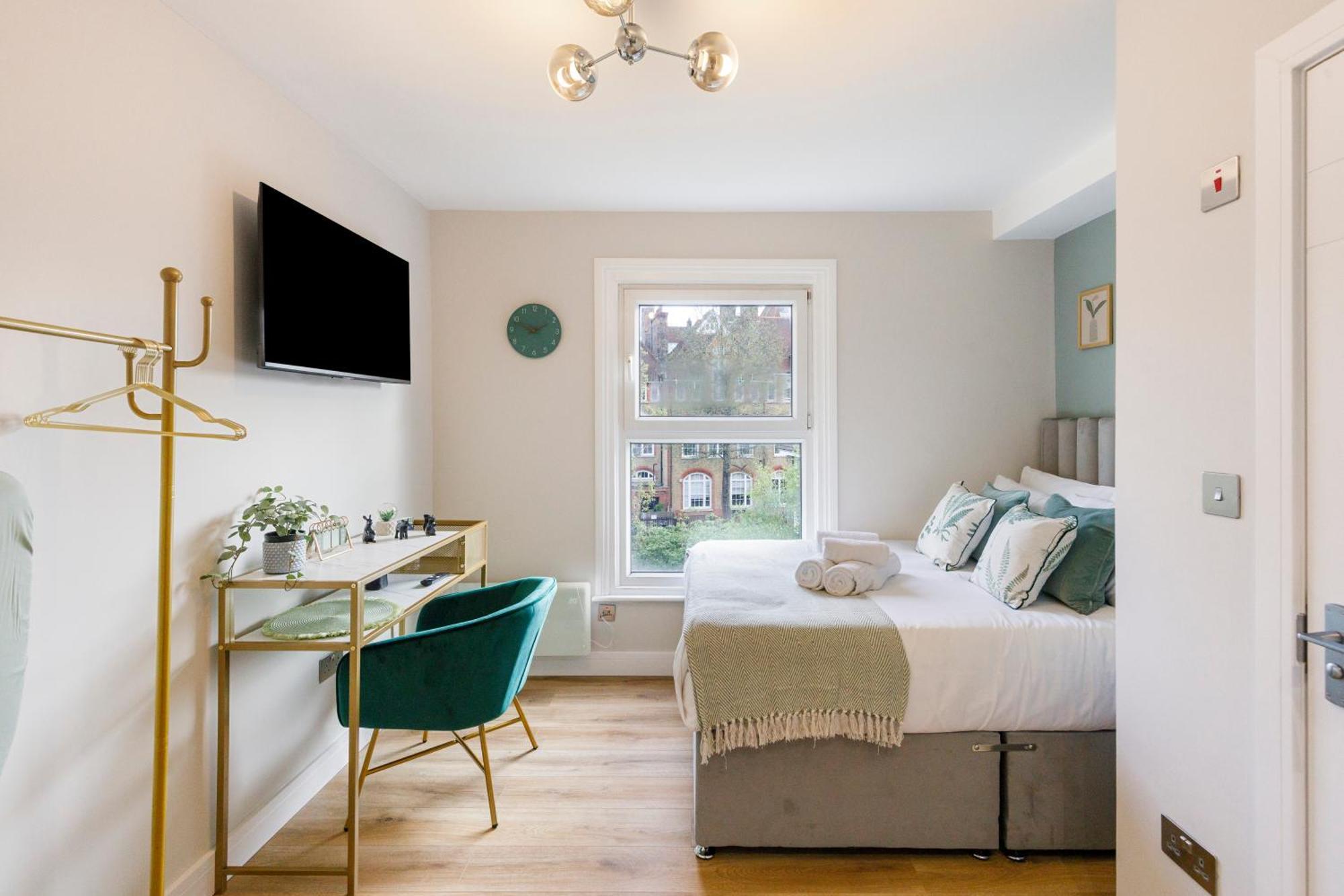 Apartment Serene Green Getaway Studio With Calming Ambiance *