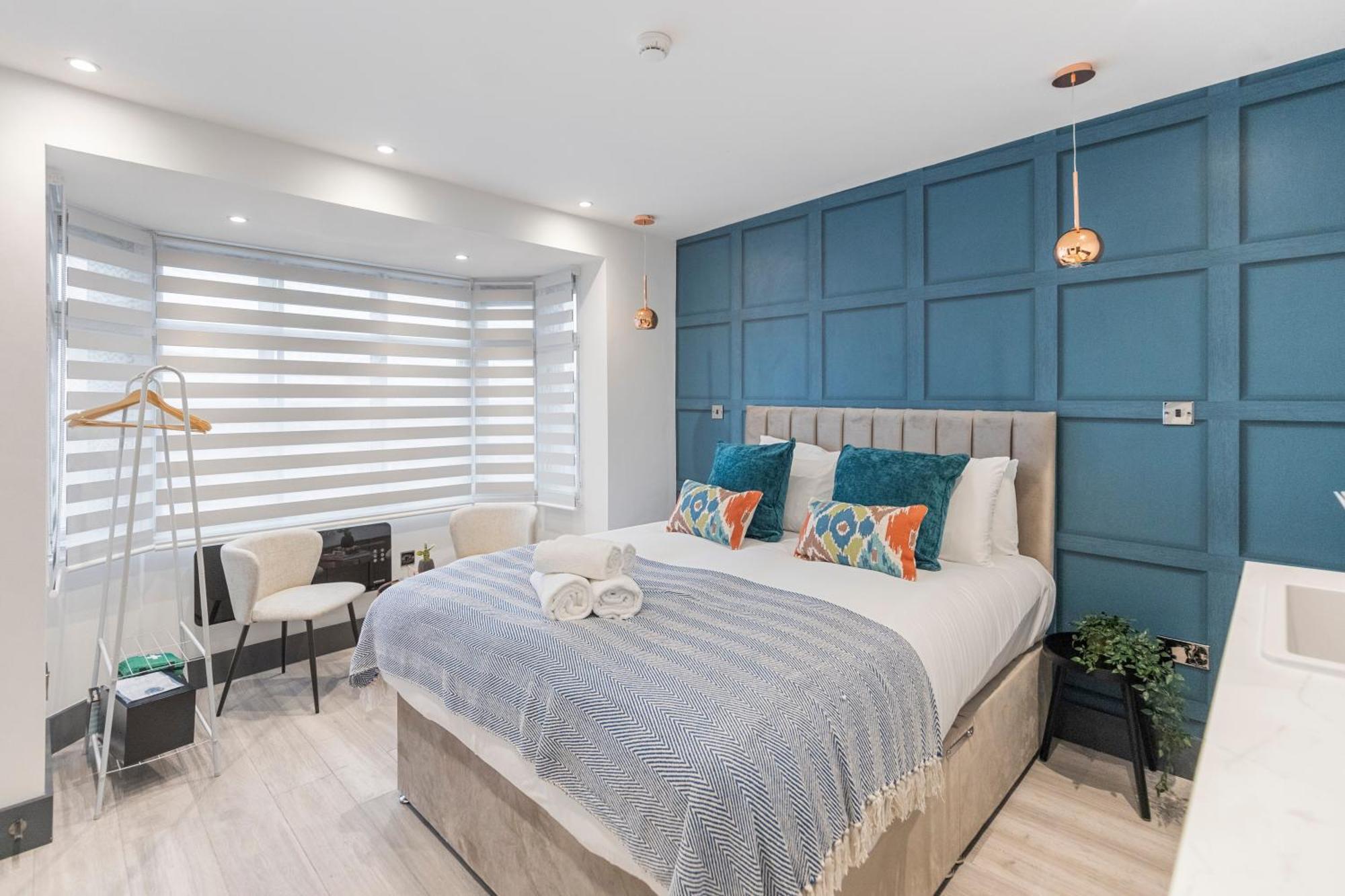 Cityscape Charm Vibrant With Kitchenette Appartamento Londra