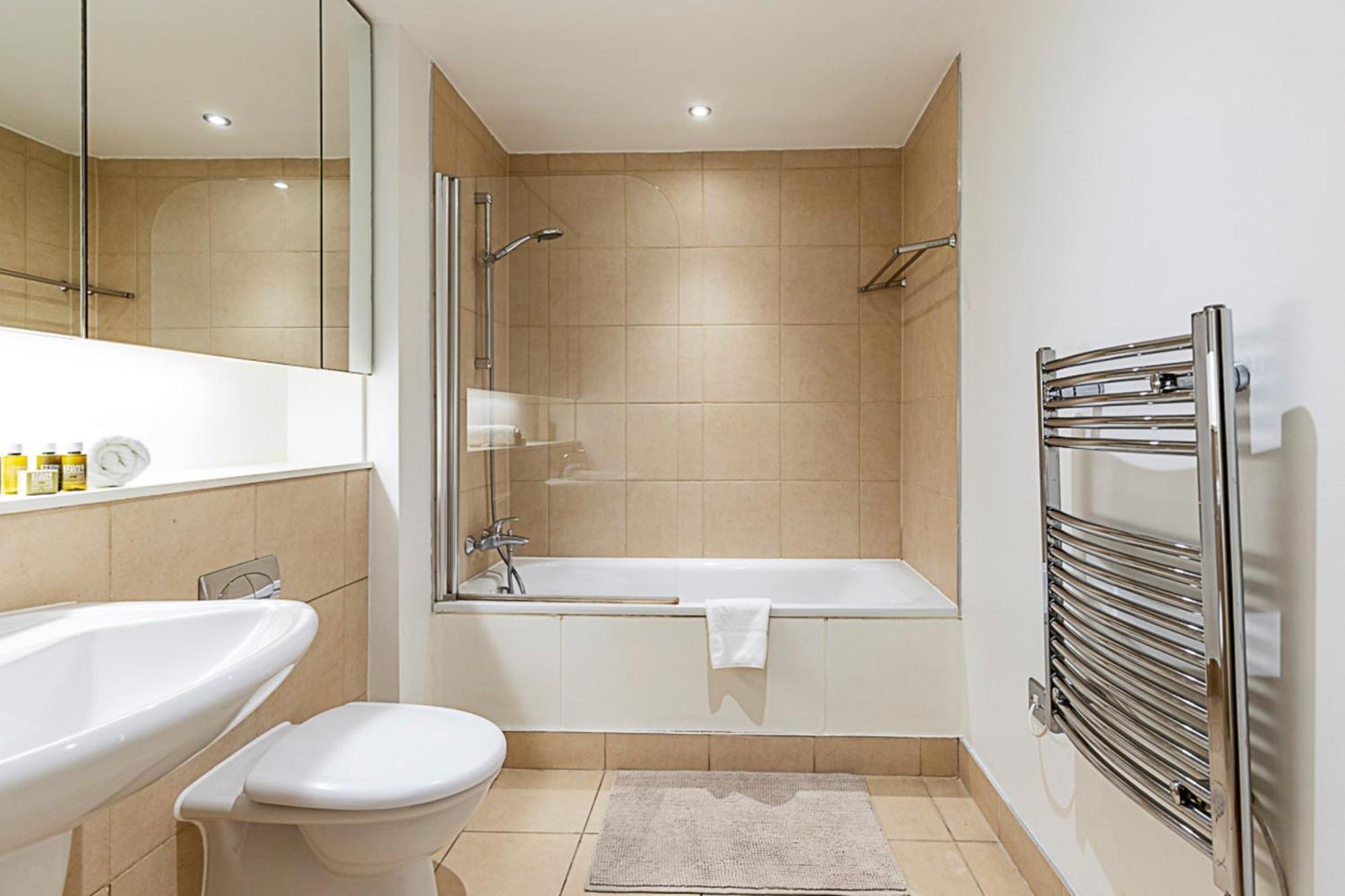 Apartment Spacious Modern Flat In Chelsea Harbour London