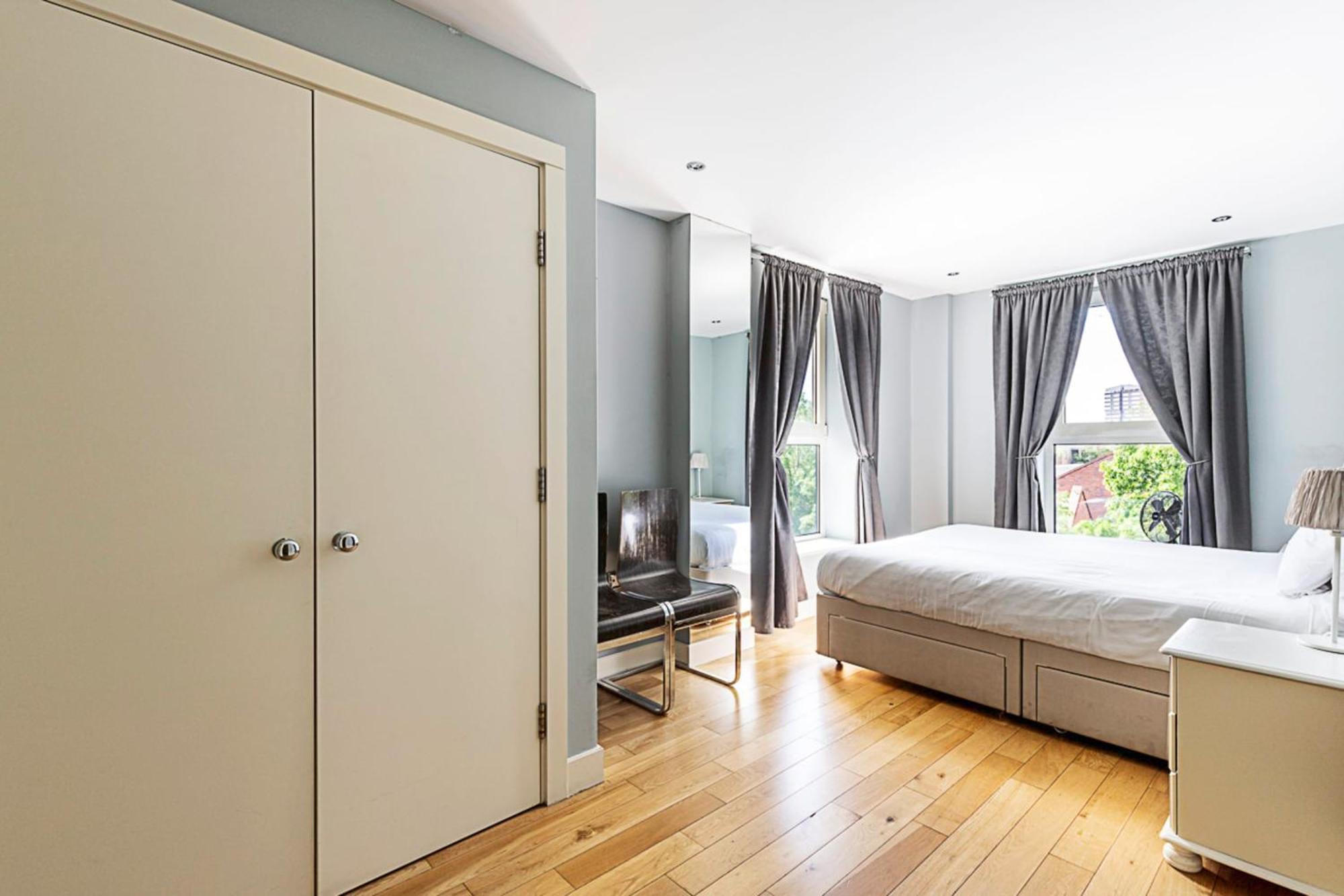 Apartment Spacious Modern Flat In Chelsea Harbour London