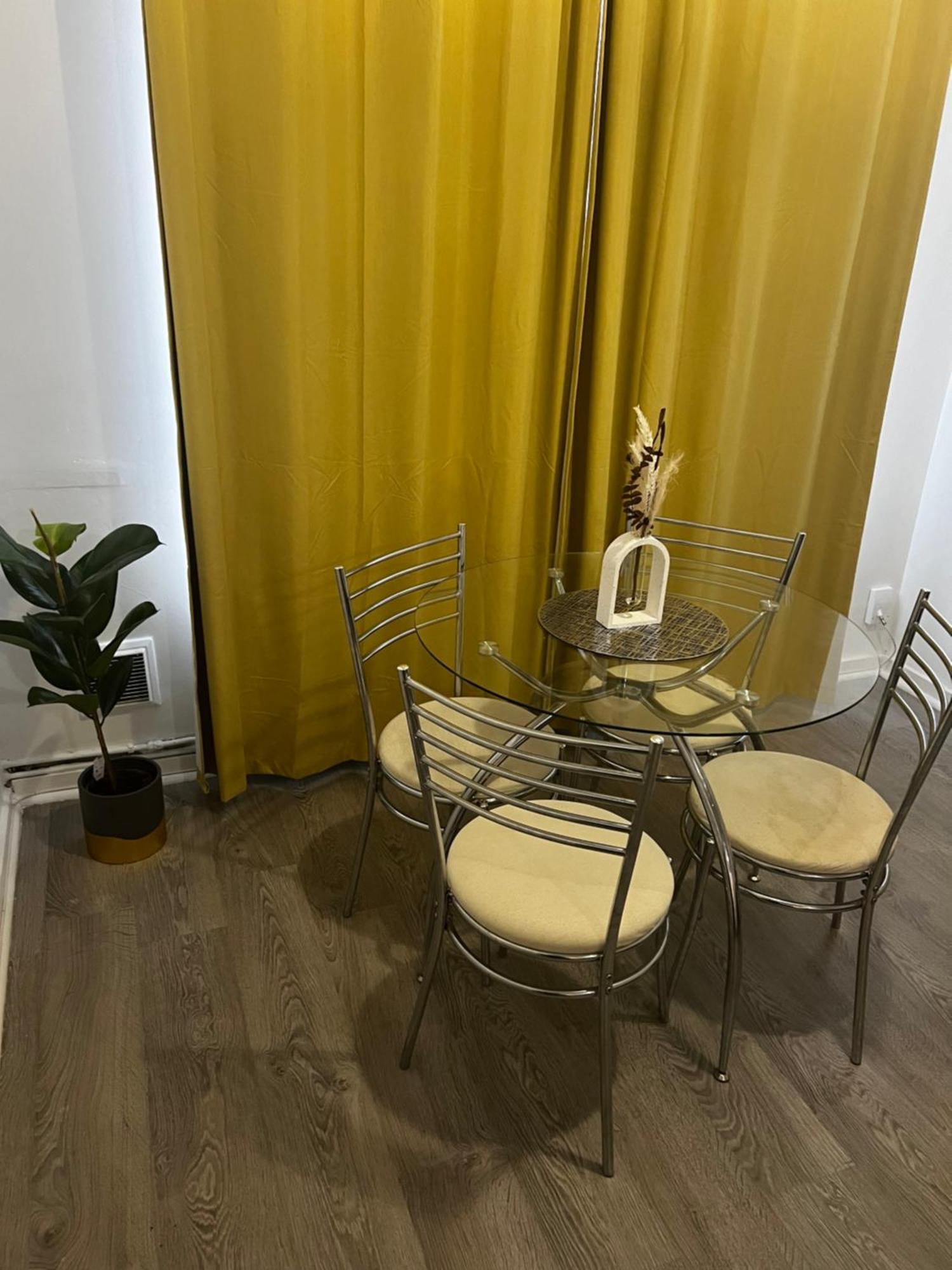 Stylish Near Excel London- Sleeps 4! * Londra