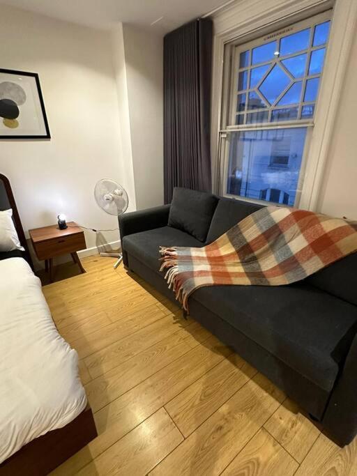 Piccadilly Living 1 Bedroom Flat In Vr11 Appartement Londen