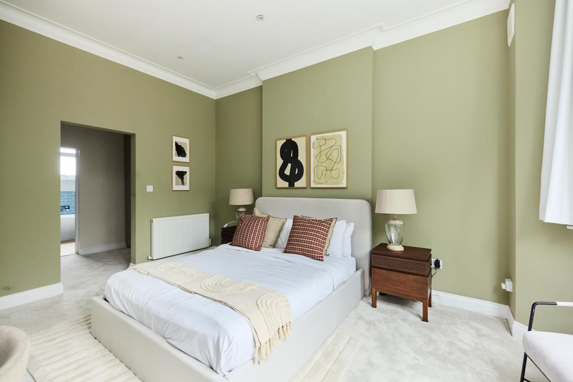 The Brondesbury Park - Sparkling 3bdr Flat With Garden * Londen