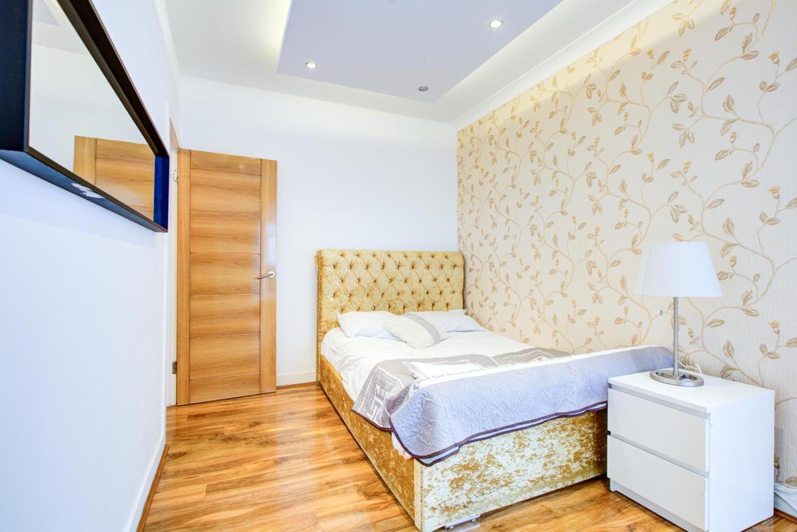 Knightsbridge Luxurious - Facing Harrods Londen