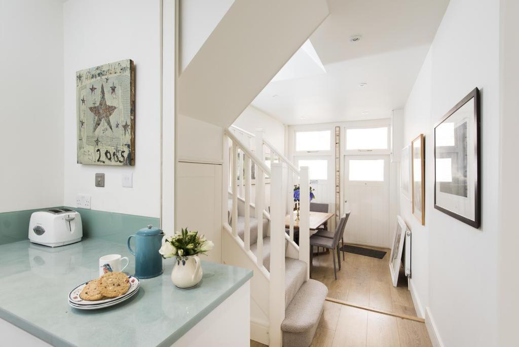 Vakantiehuis Perfect Kensington Mews House - Quiet Location Londen