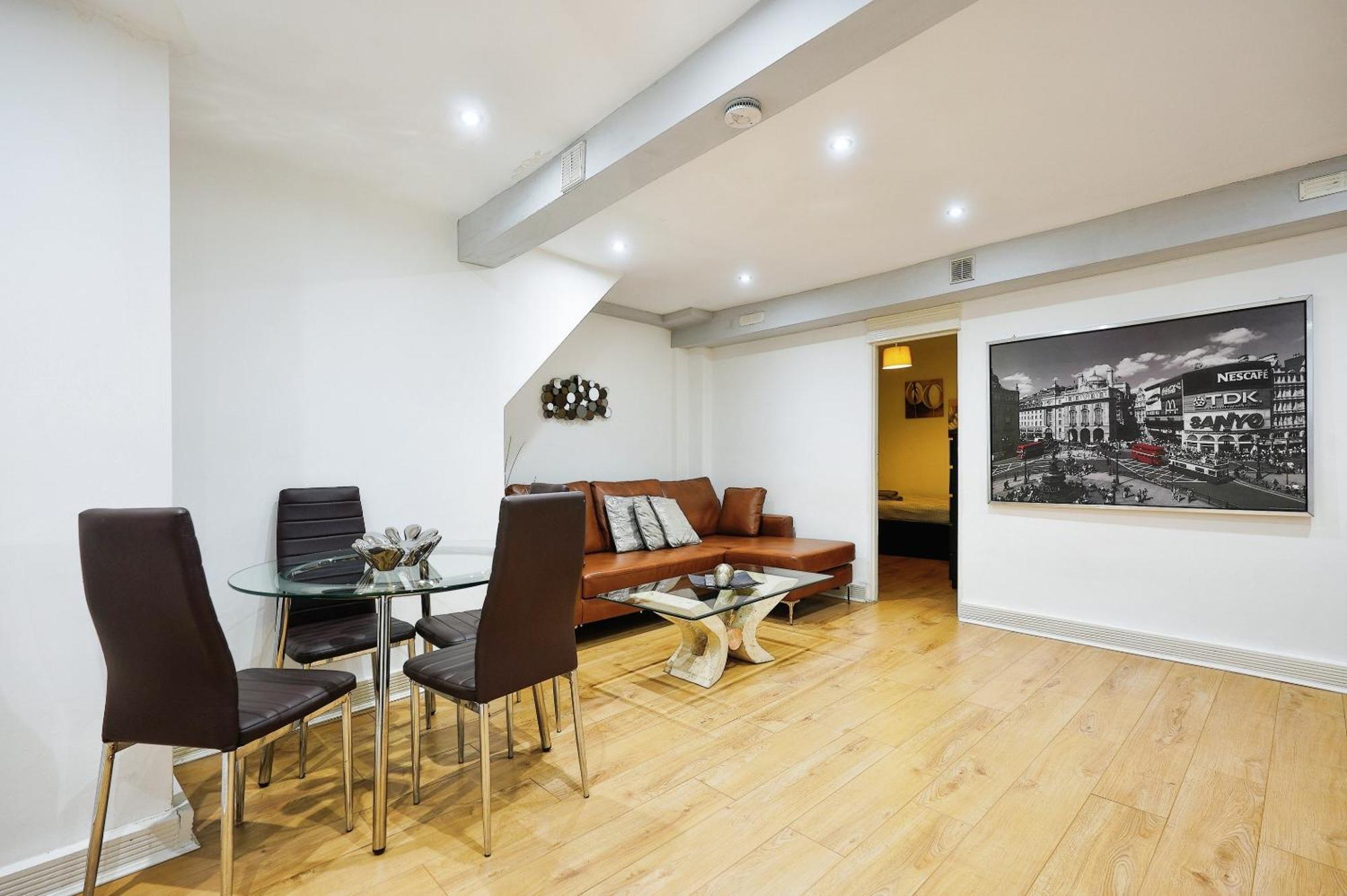 Appartement Modern Comfy And 5 Star Location Doublebeds Londen