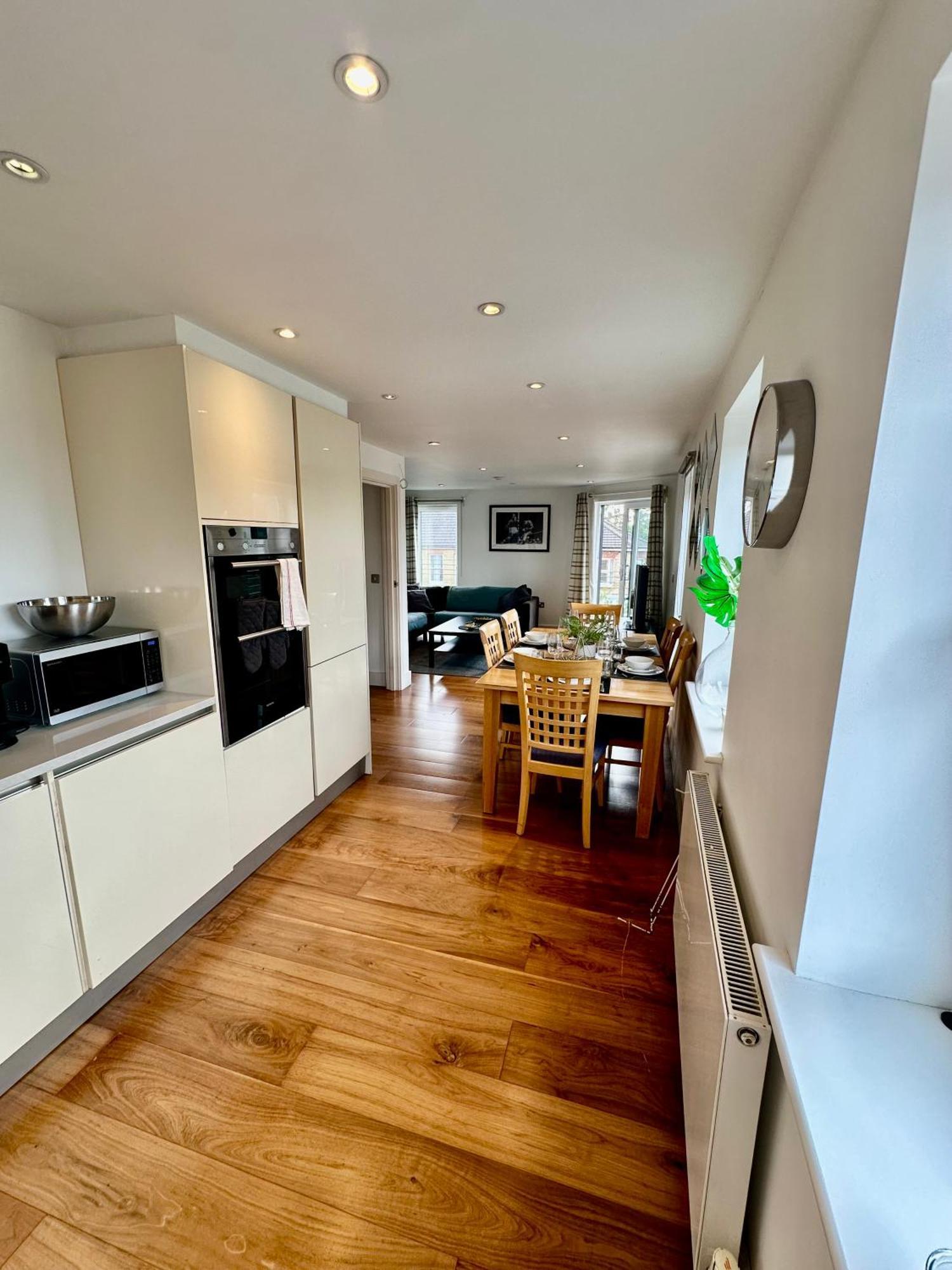 Apartment Large, Family Friendly 3-bed Flat In Wood