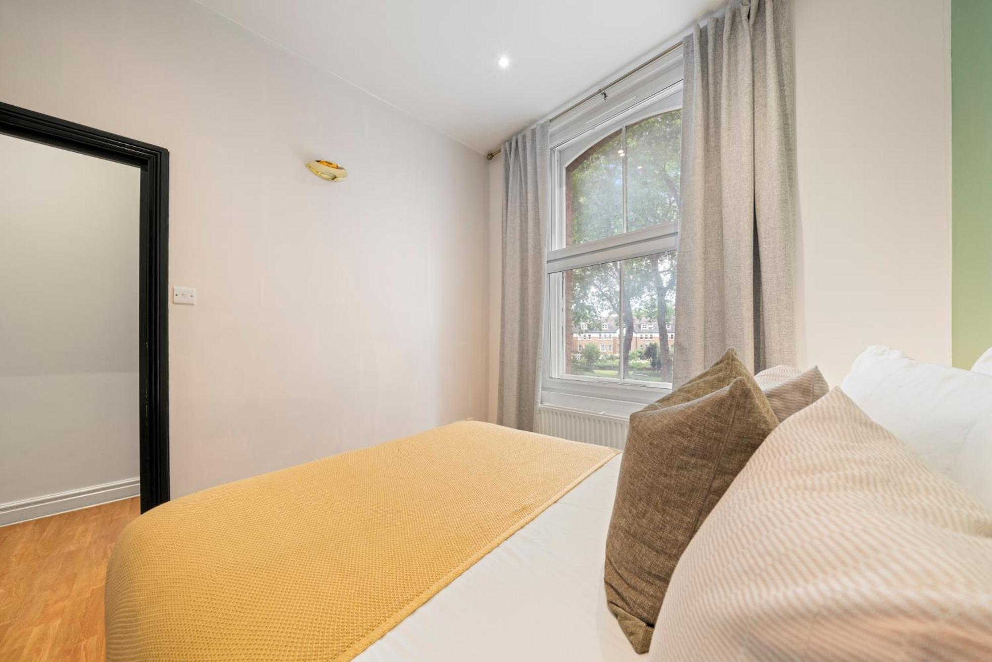 Comfortable 2 Bedroom In Shoreditch Apartment