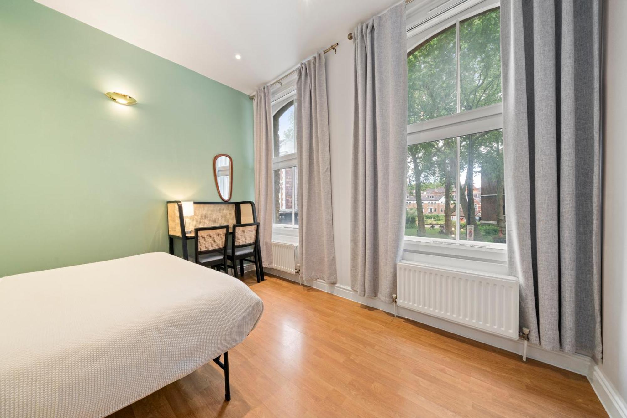 Comfortable 2 Bedroom In Shoreditch Apartment *