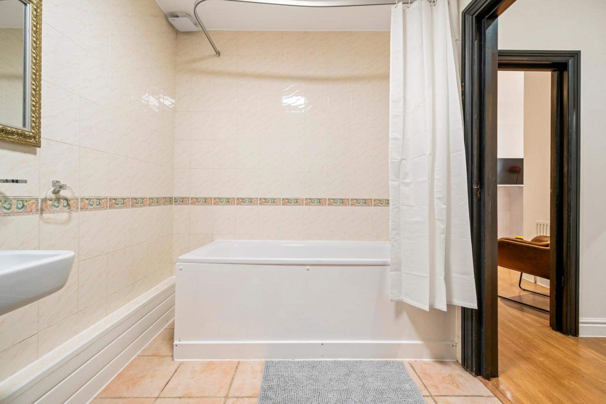 Comfortable 2 Bedroom In Shoreditch Leilighet