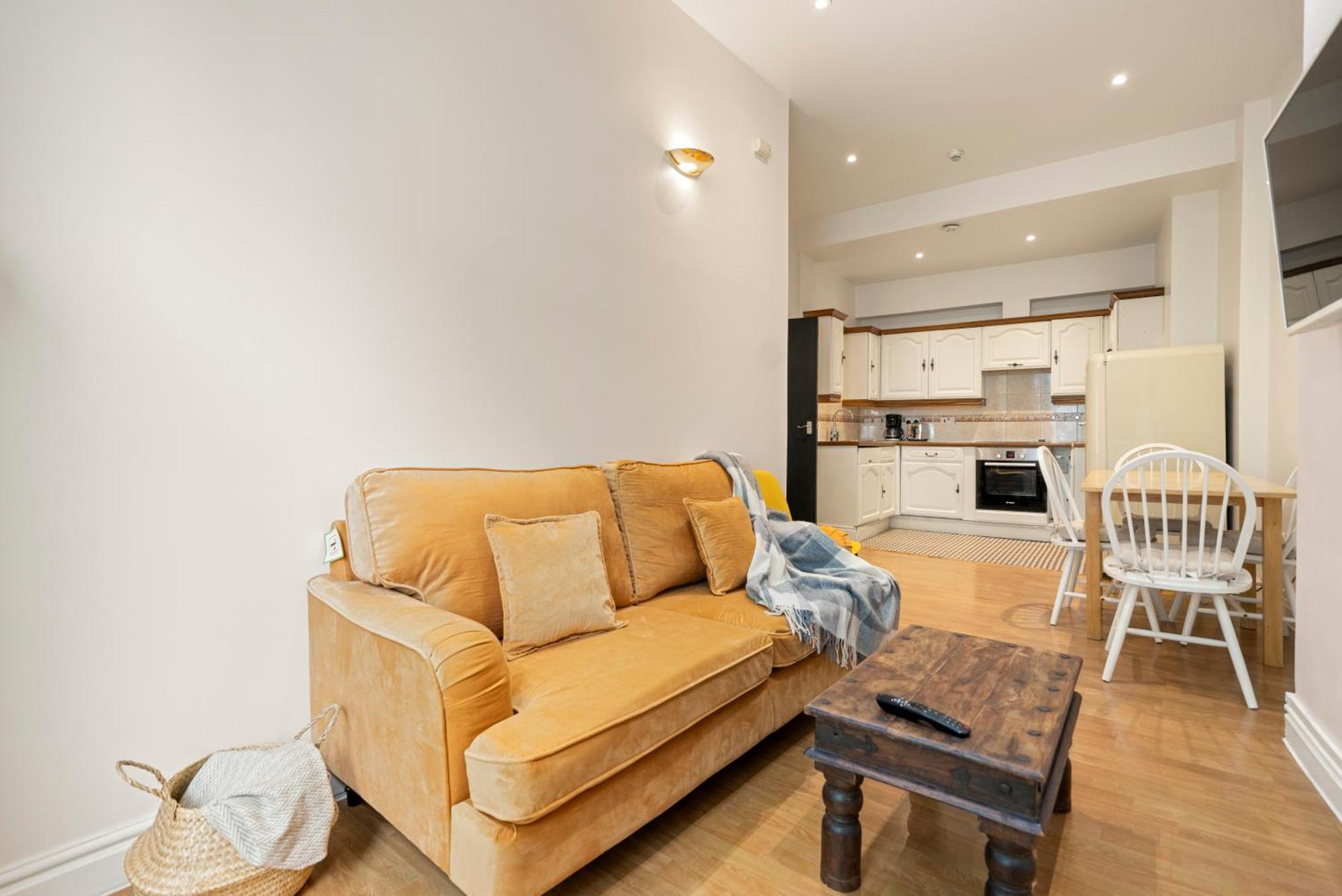 Comfortable 2 Bedroom In Shoreditch Apartment