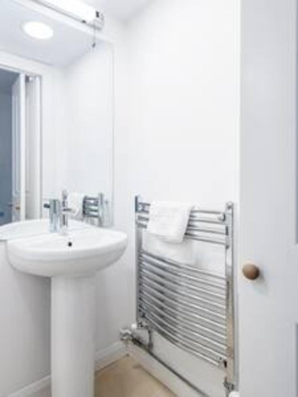 Apartment Large 2bed1.5bath With Garden In Ovalvauxhall