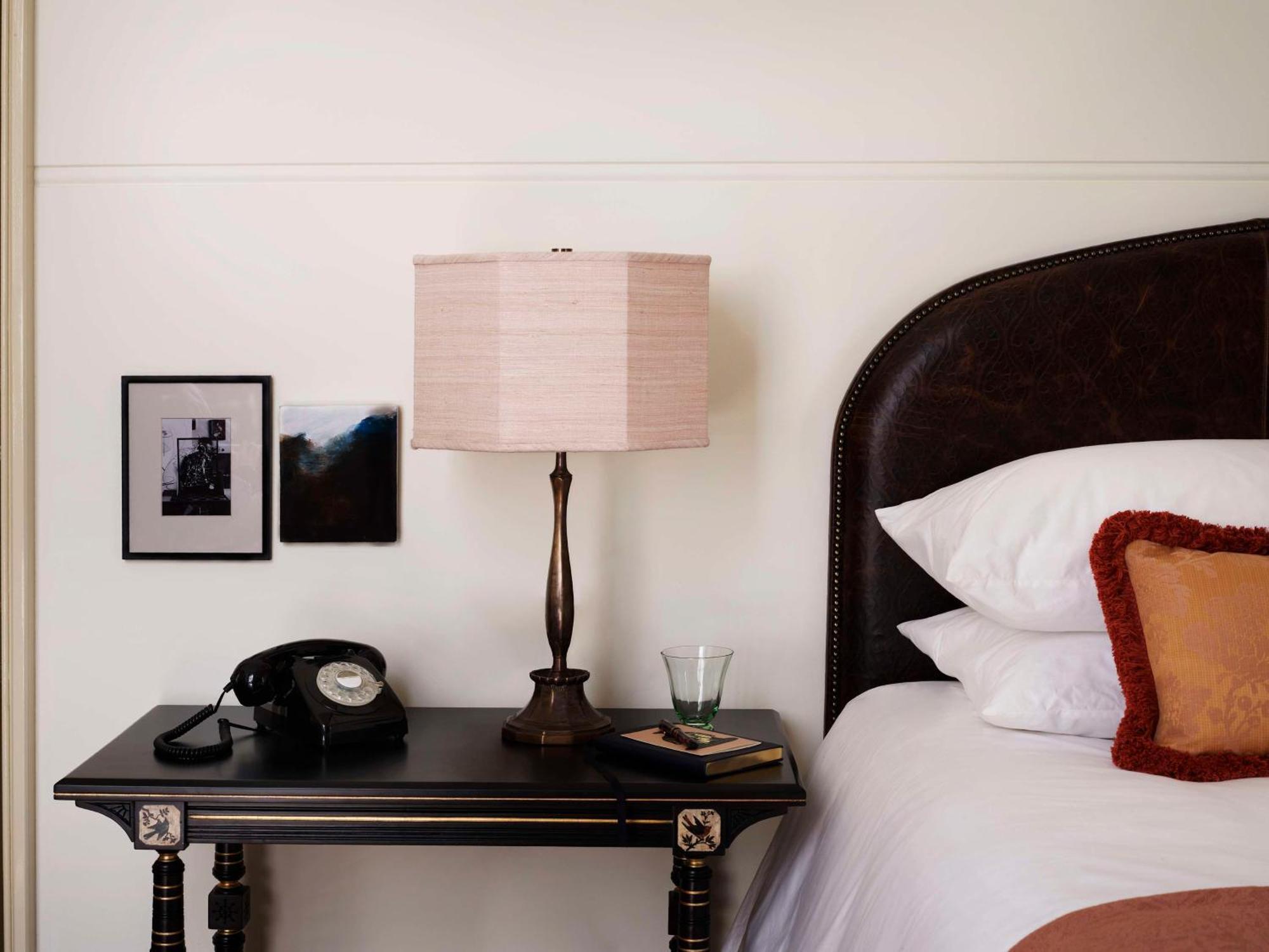 Nomad Hotell