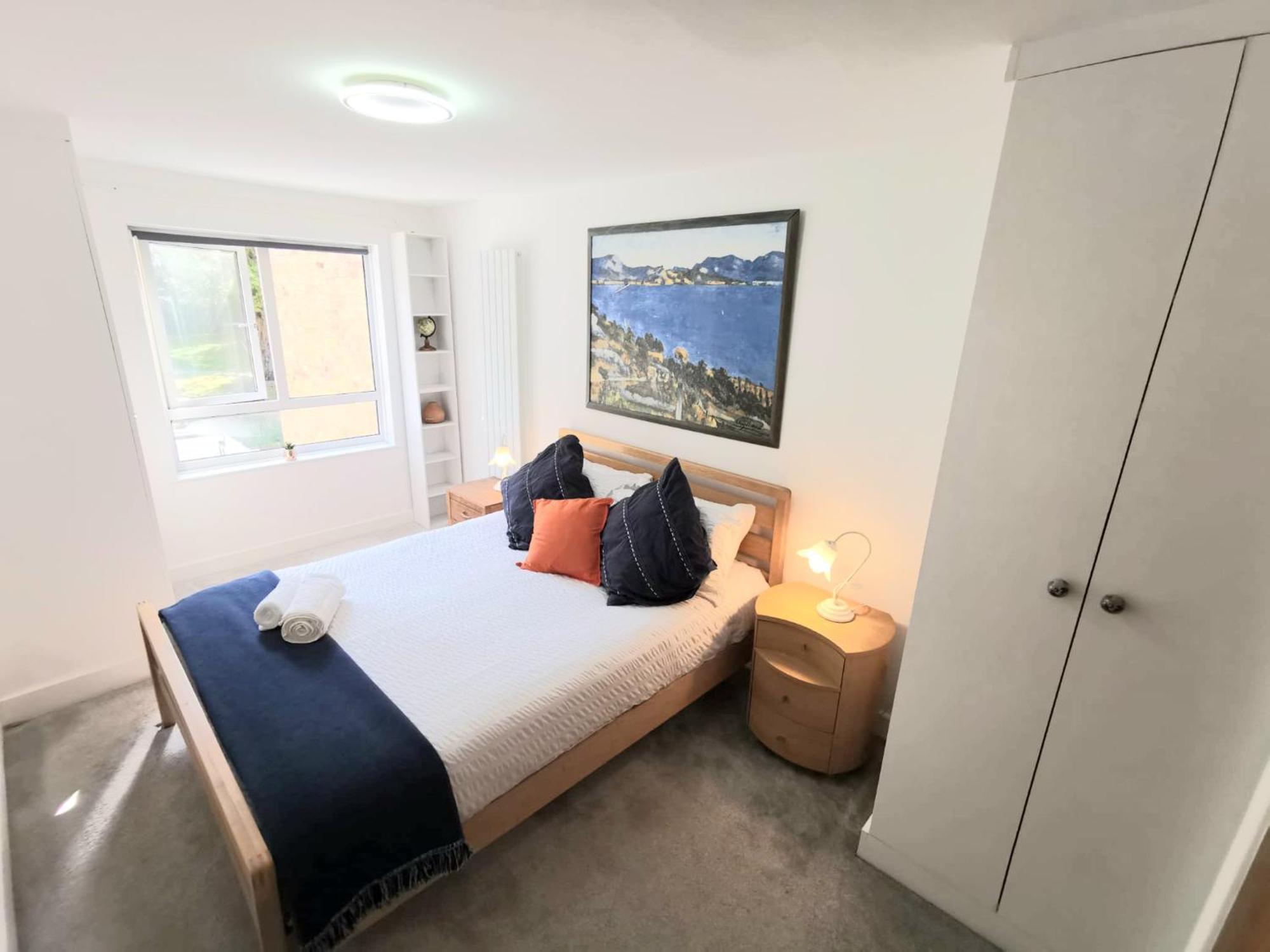 Ferienhaus Free Parking - 4 Bed - 3 Bath - Sofa Bed - Digital Lock Entry *