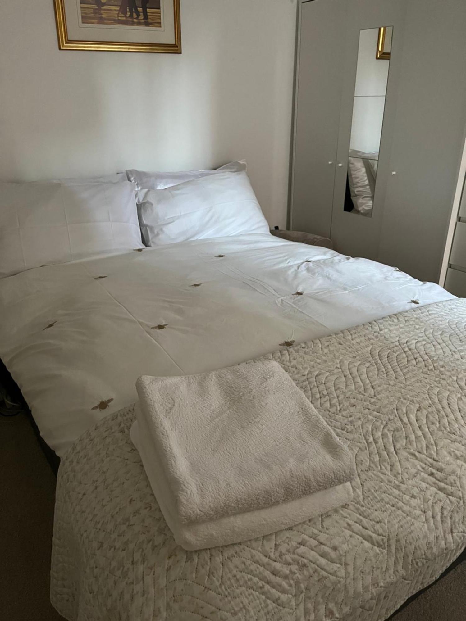 Apartment Gem 2 London