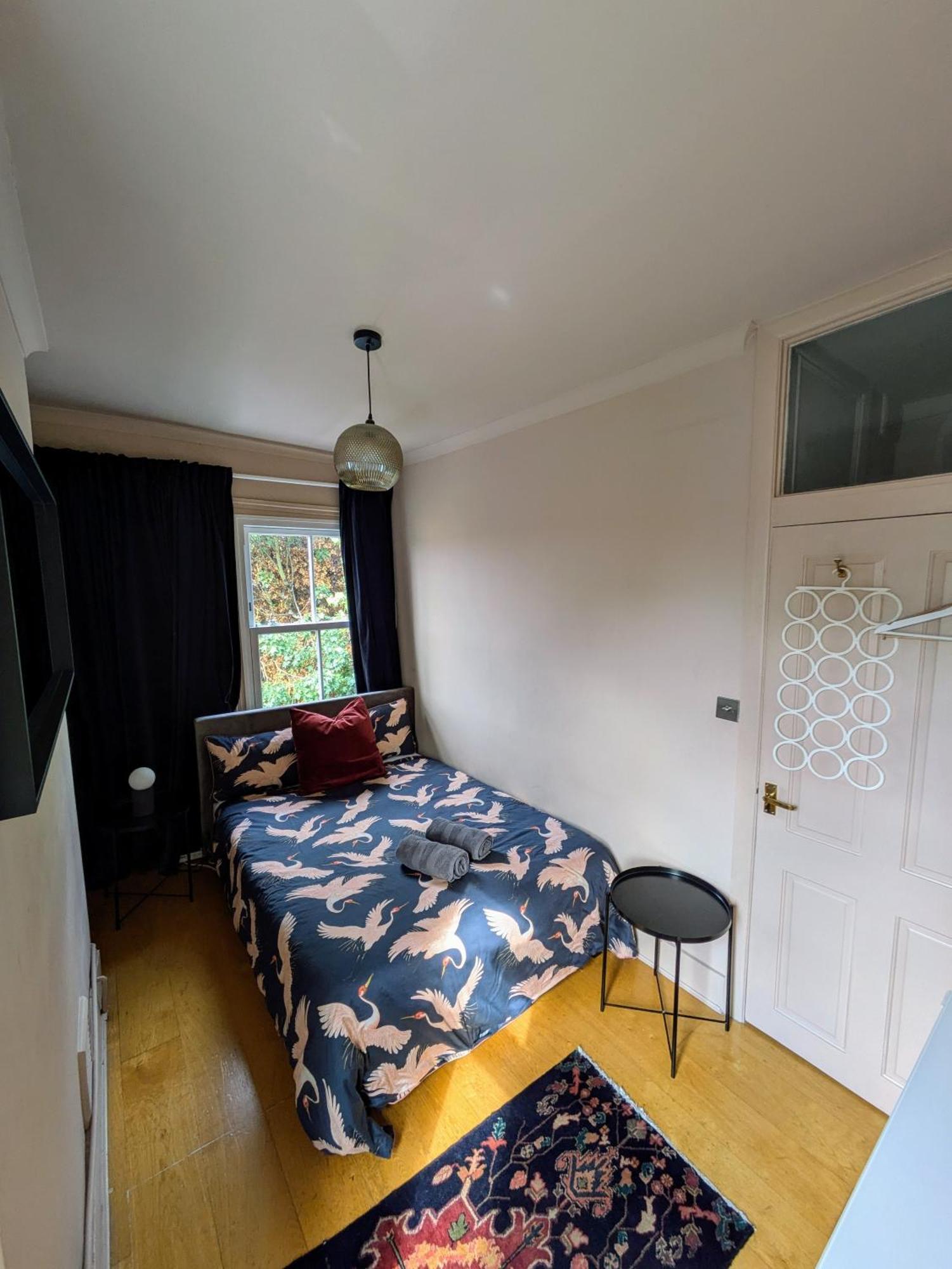 Charming Bright 2-Bed Heritage Flat, Battersea Park, London Appartement