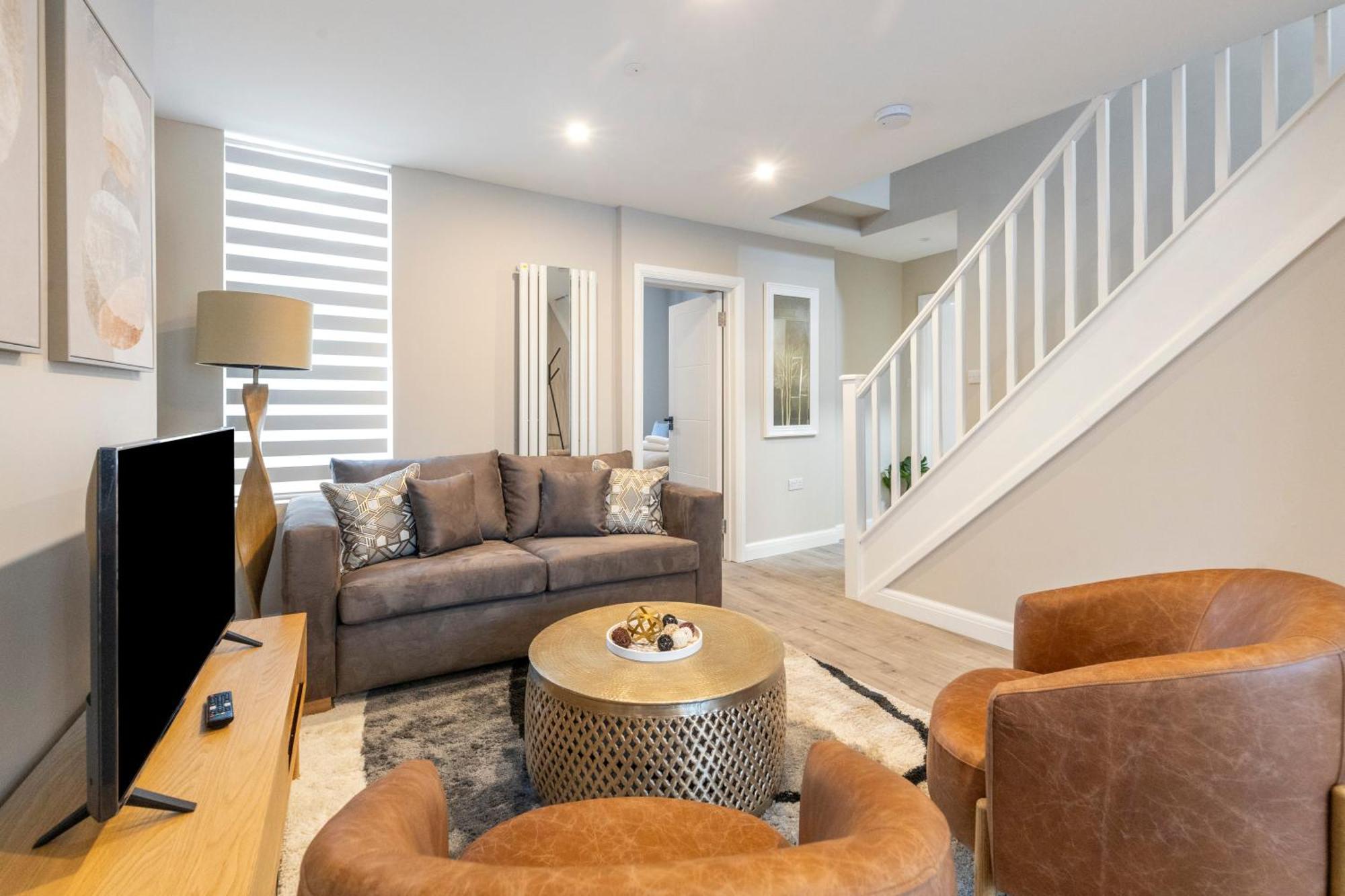 Earthy Elegance Stylish 4br For Urban Escapes * London