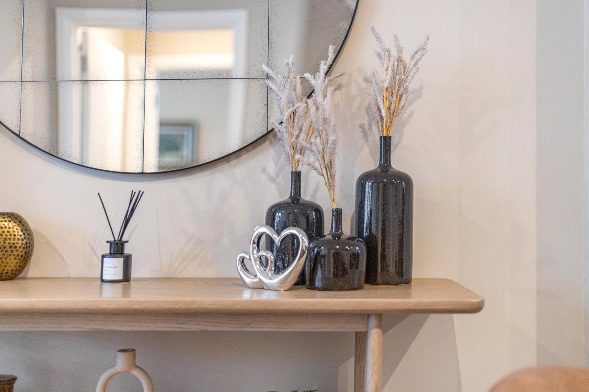 Earthy Elegance Stylish 4br For Urban Escapes * London