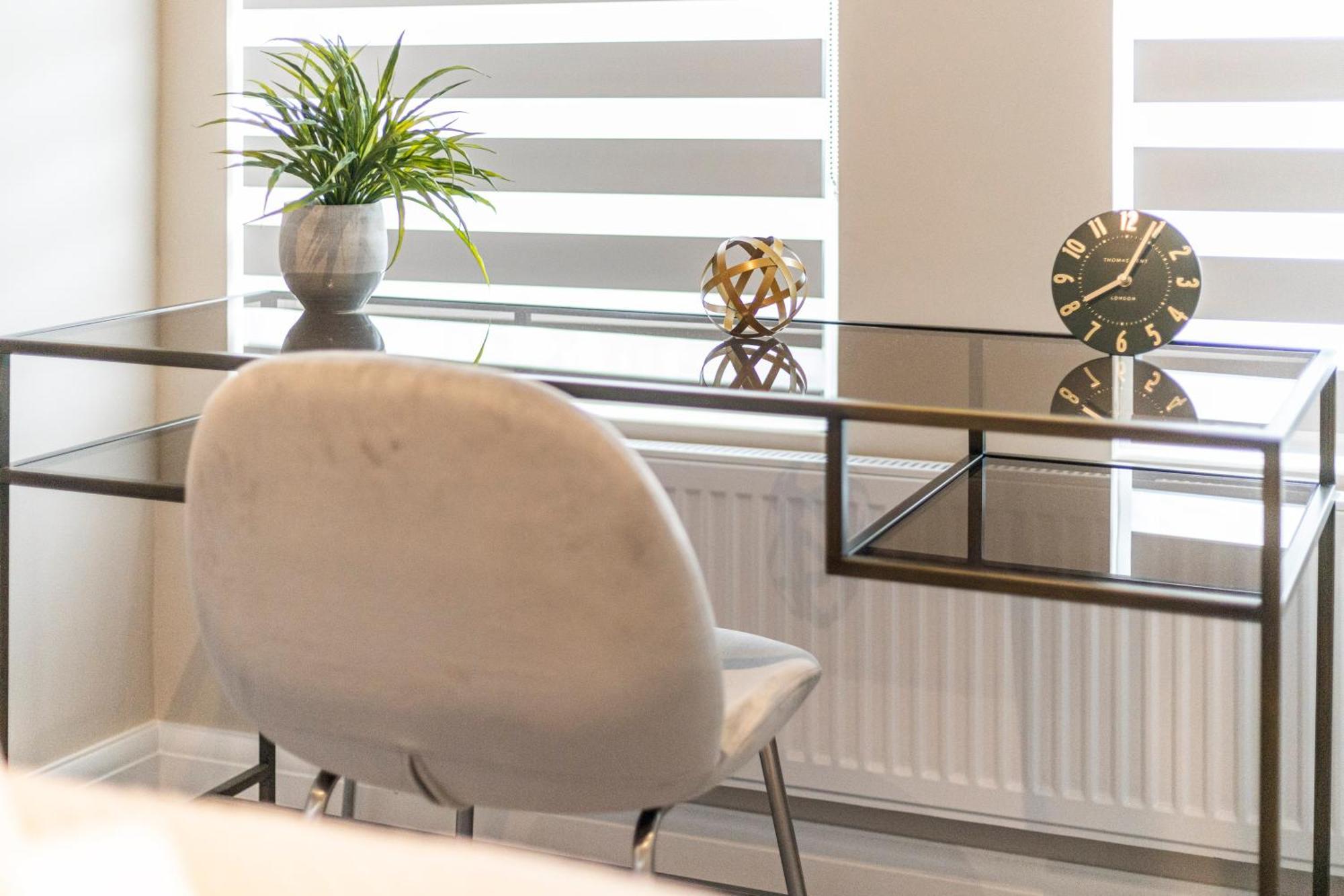 Earthy Elegance Stylish 4br For Urban Escapes *
