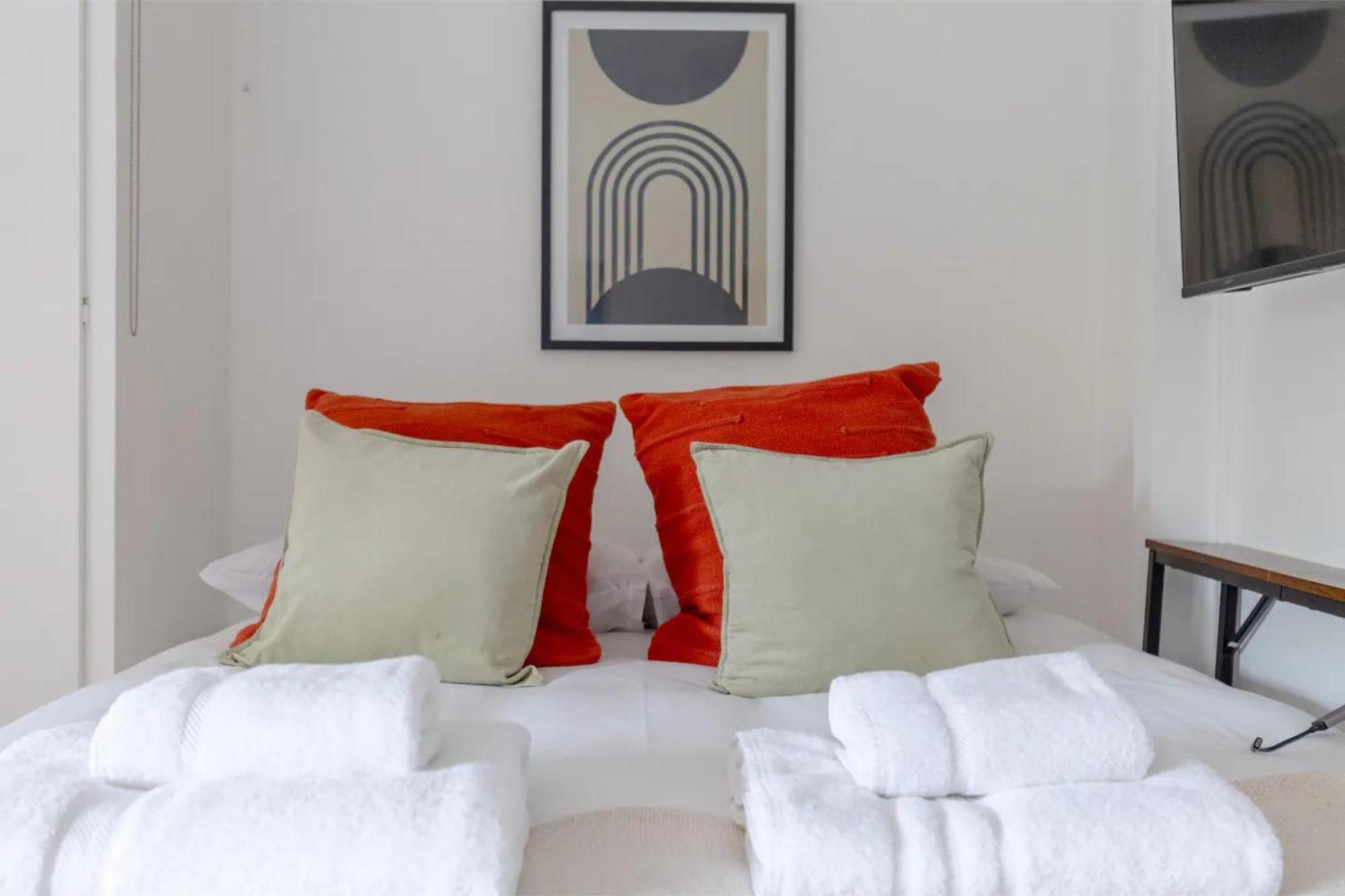 Lägenhet Refurbished Kensington With Balcony Near Tube *