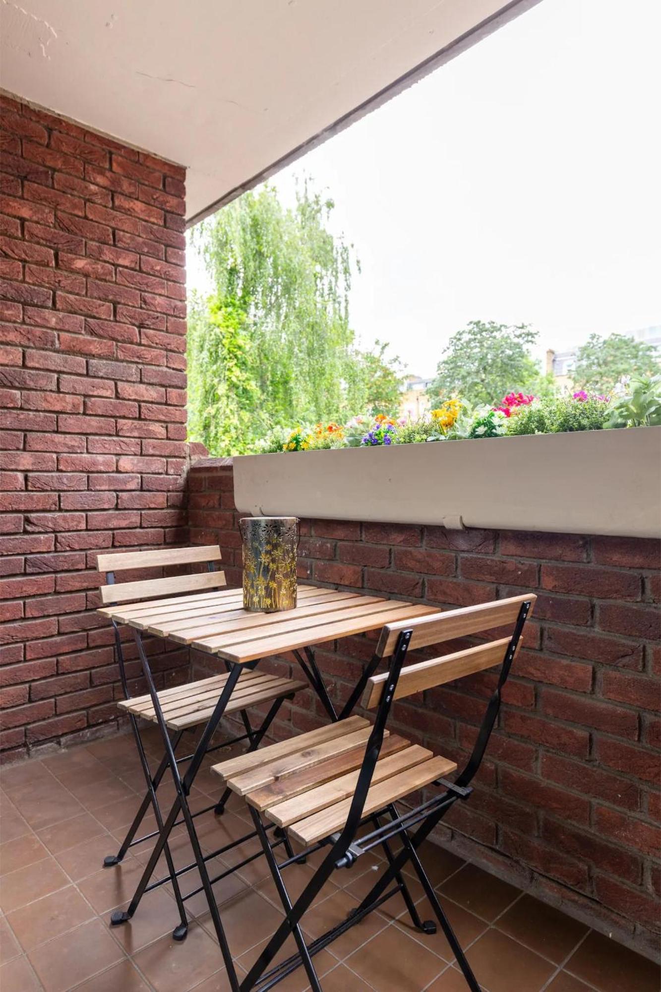 Lägenhet Refurbished Kensington With Balcony Near Tube London