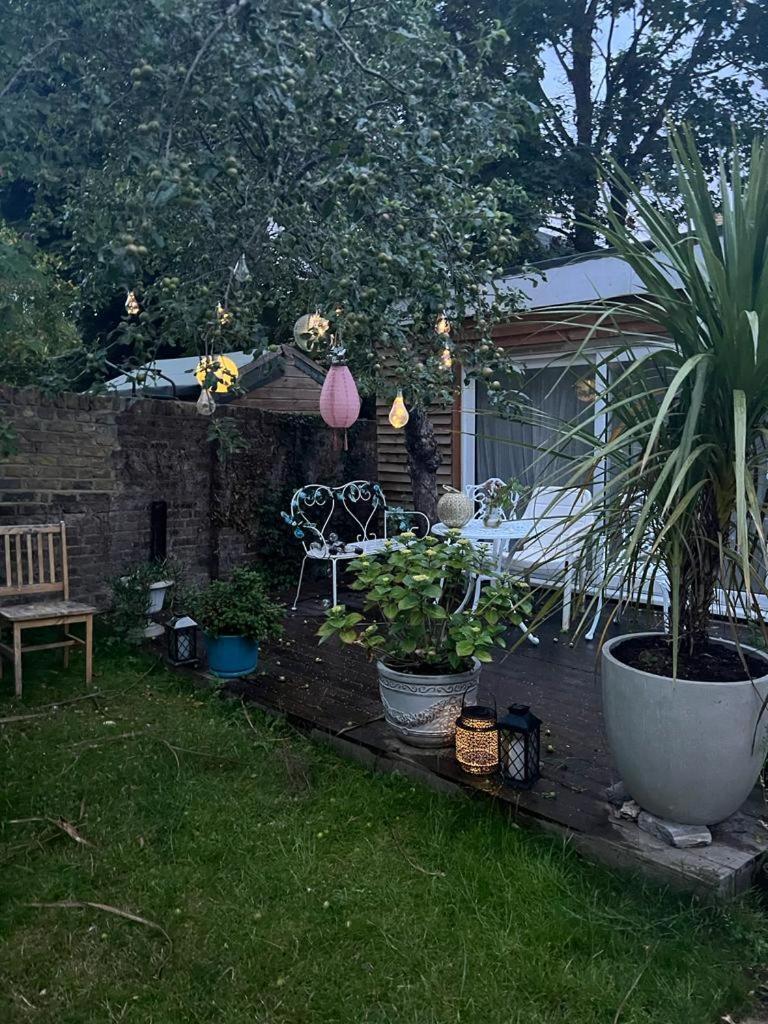 Beautiful Garden View Appartamento