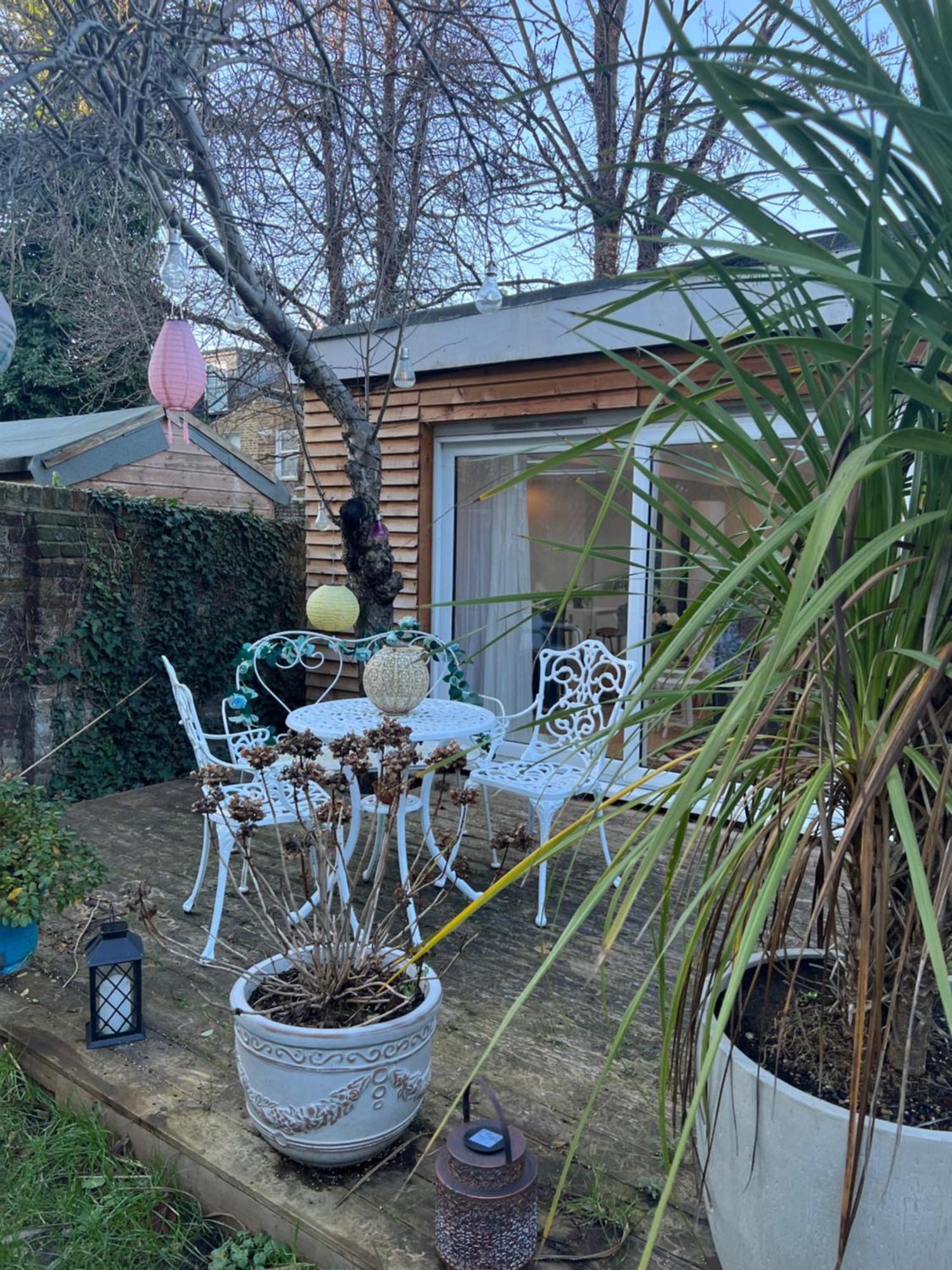 Apartment Beautiful Garden View London
