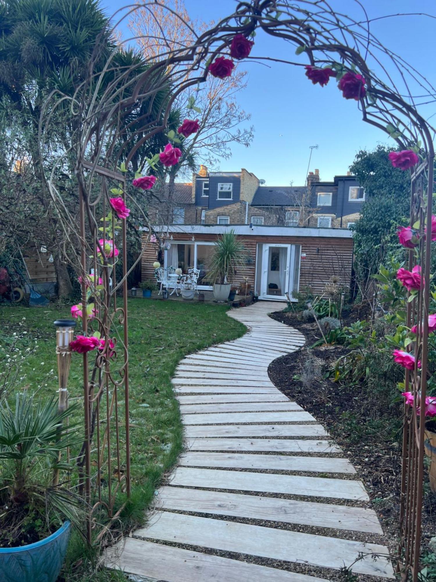 Beautiful Garden View Apartment *