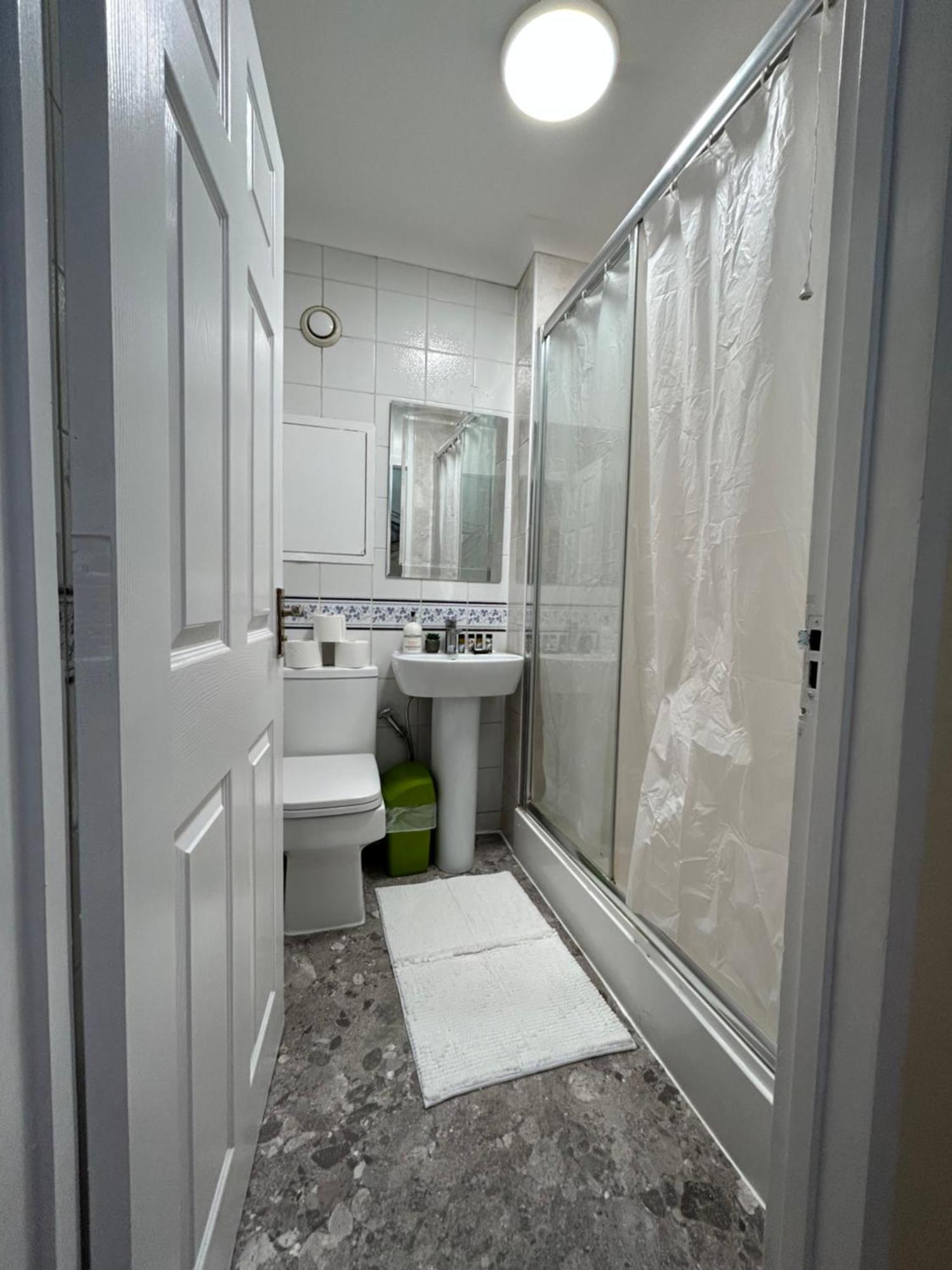Lejlighed Posh 2 Bedroom Living Kitchen 2 Bathroom