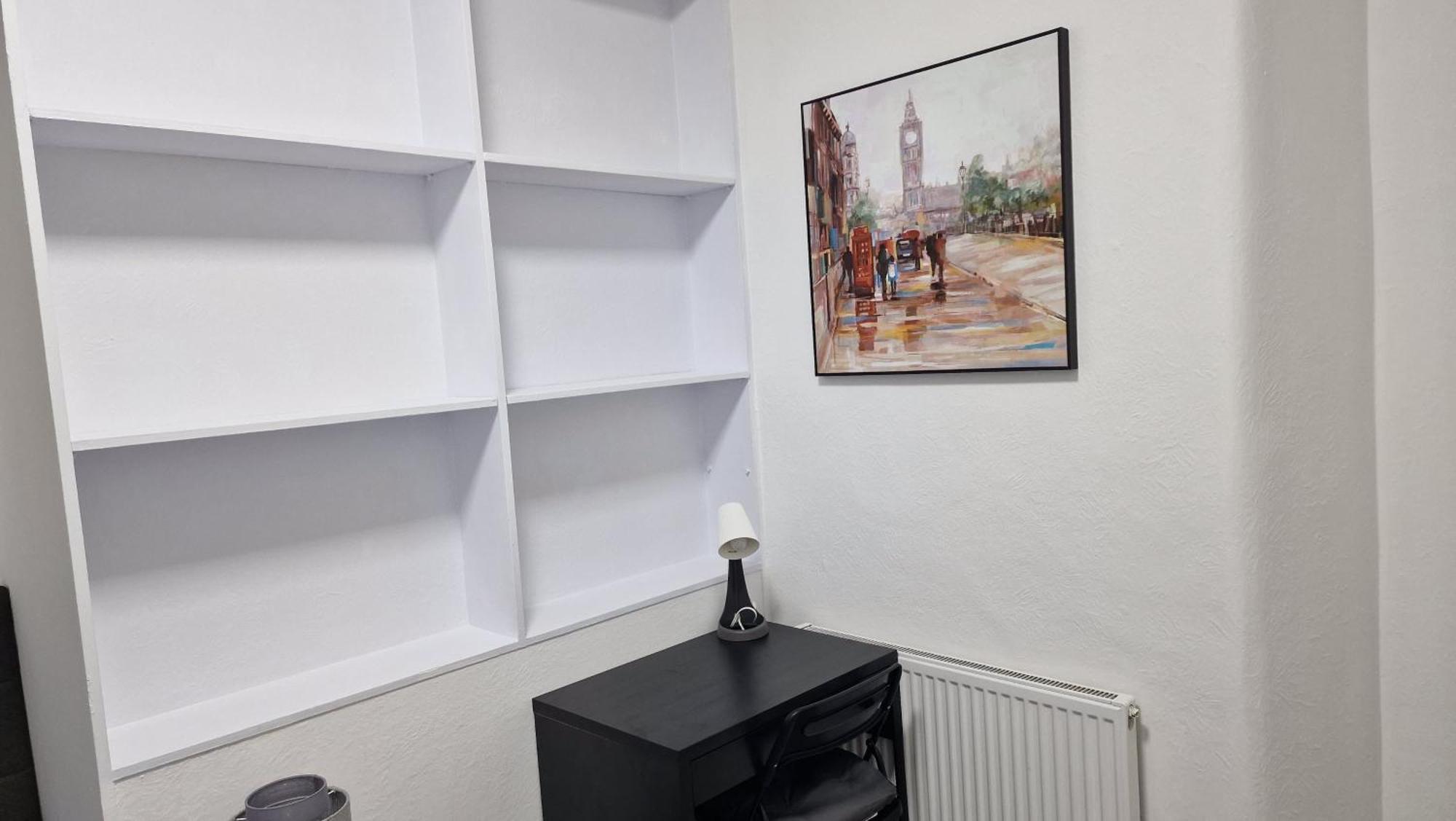 New With Large Garden * Londres