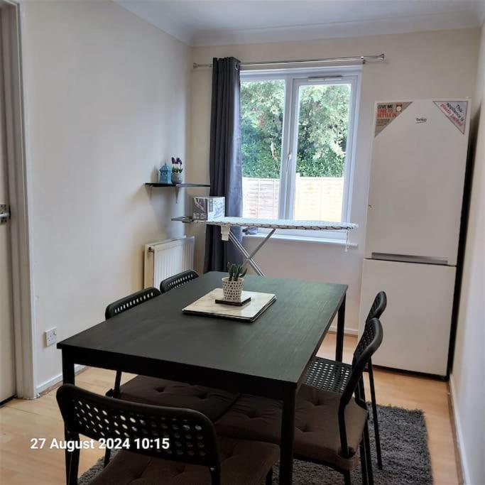 Holiday home 3 Bedroom House In Beckton London