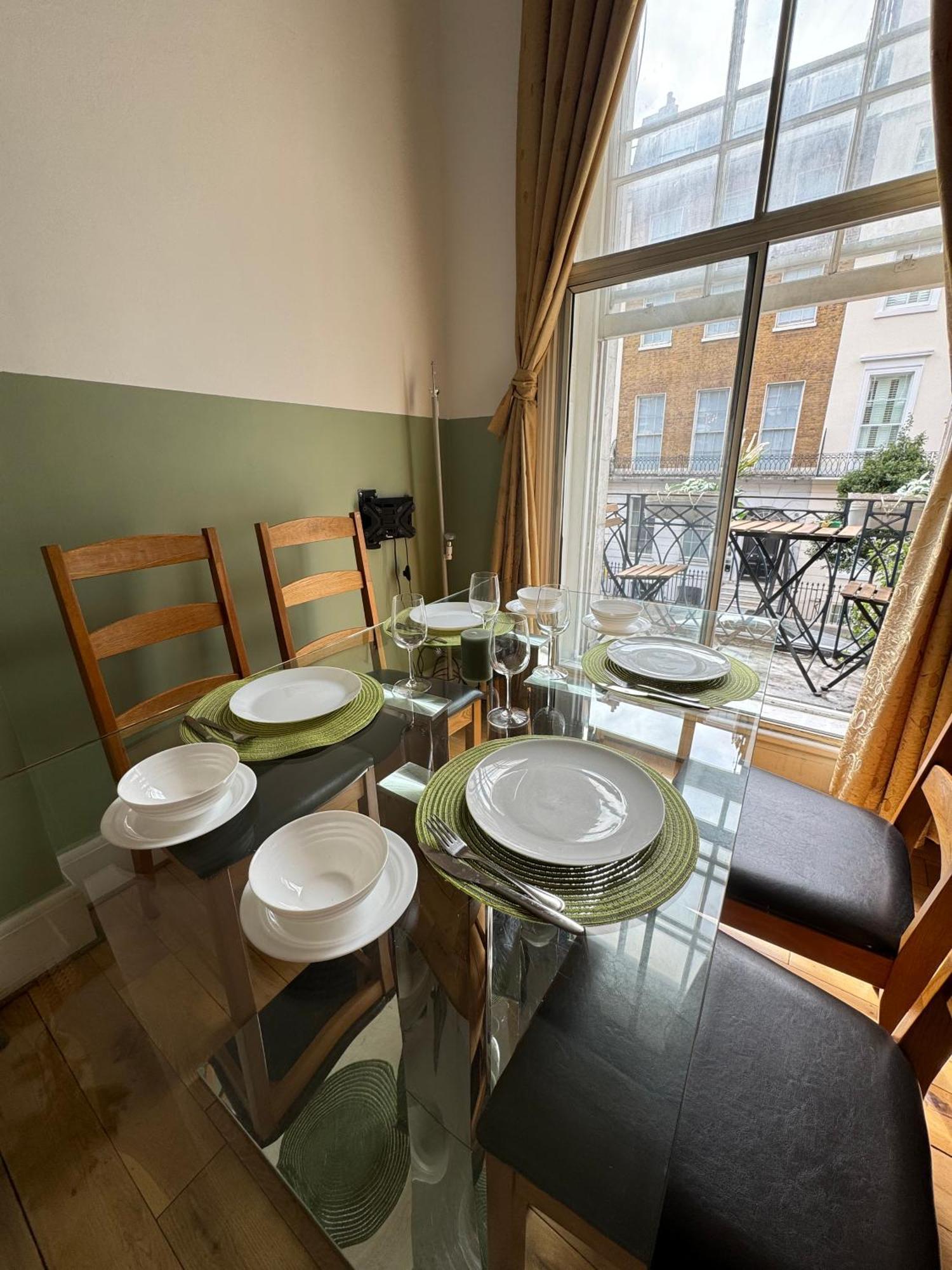 And Affordable Flat For 6 People In Zone 1 - Baker Street - With Breakfast Included Appartement