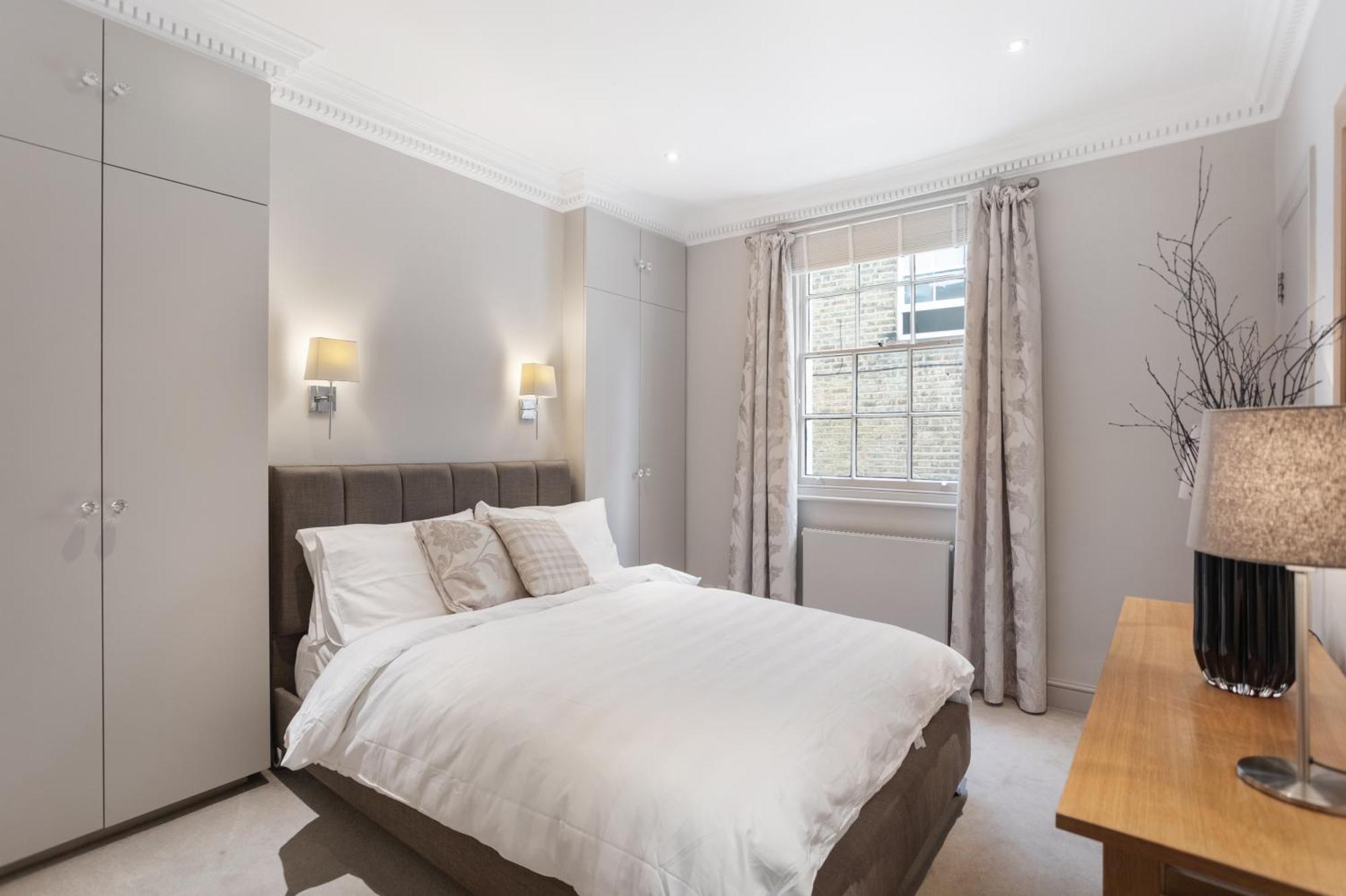 Stunning Knightsbridge 2bed Flat! Leilighet London