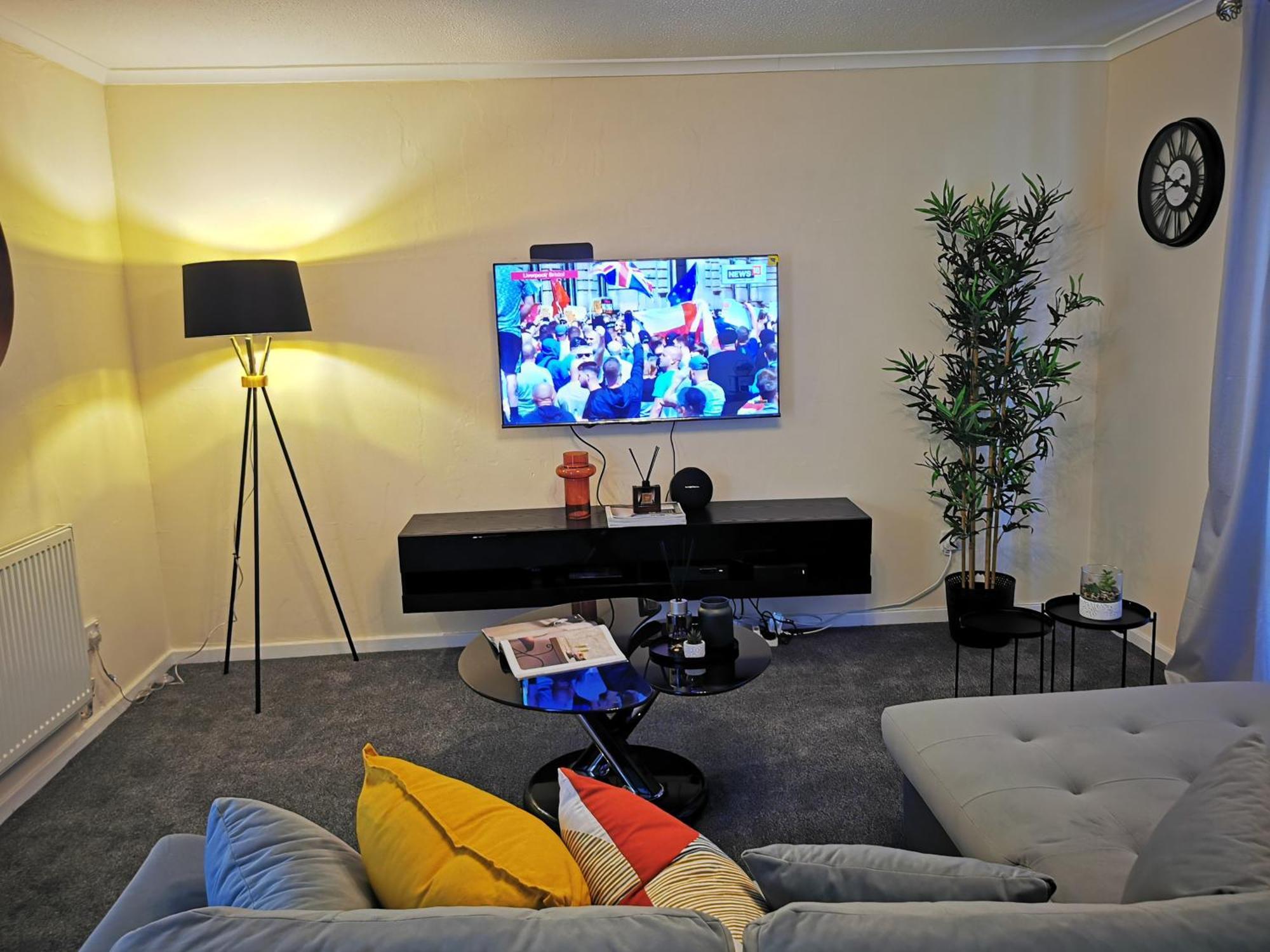 Charming House With 3 Bedrooms Near O2arena Feriehus London