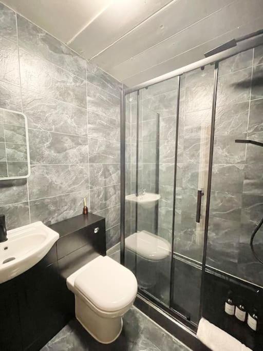 Leilighet Lovely 1bdr Flat Next To Earls Court Station