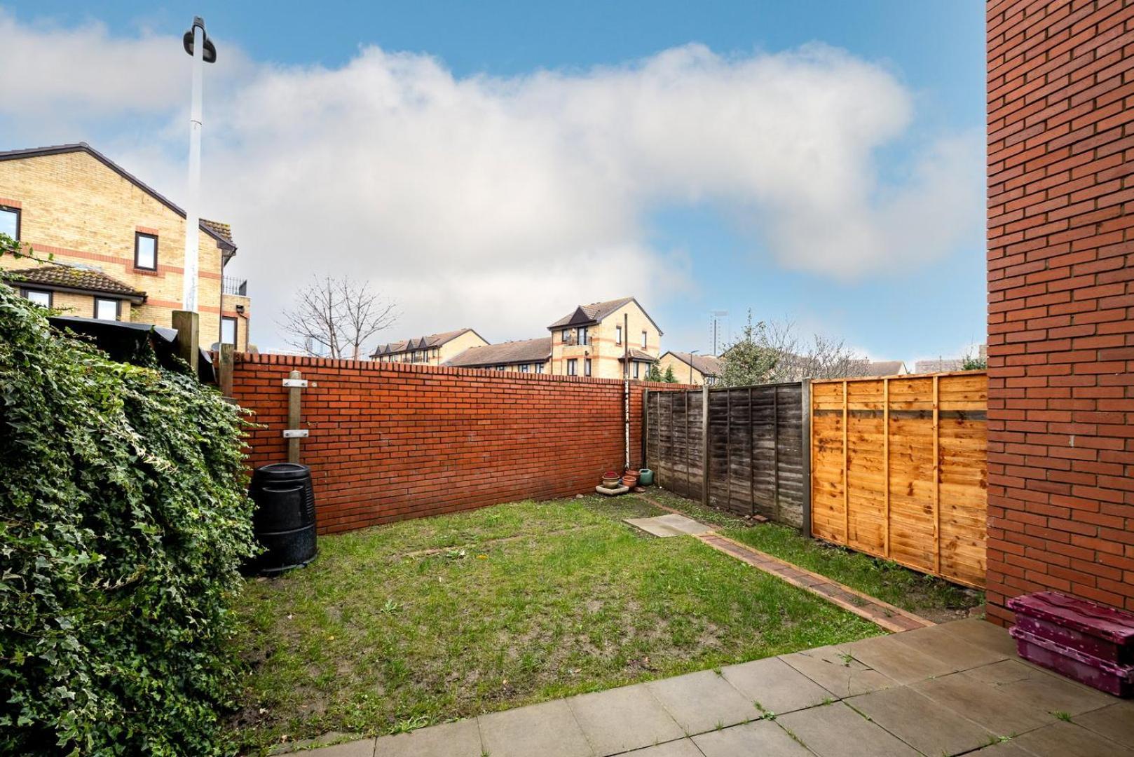 Guestready - Tranquil Retreat Near The Royal Docks Semesterbostad London