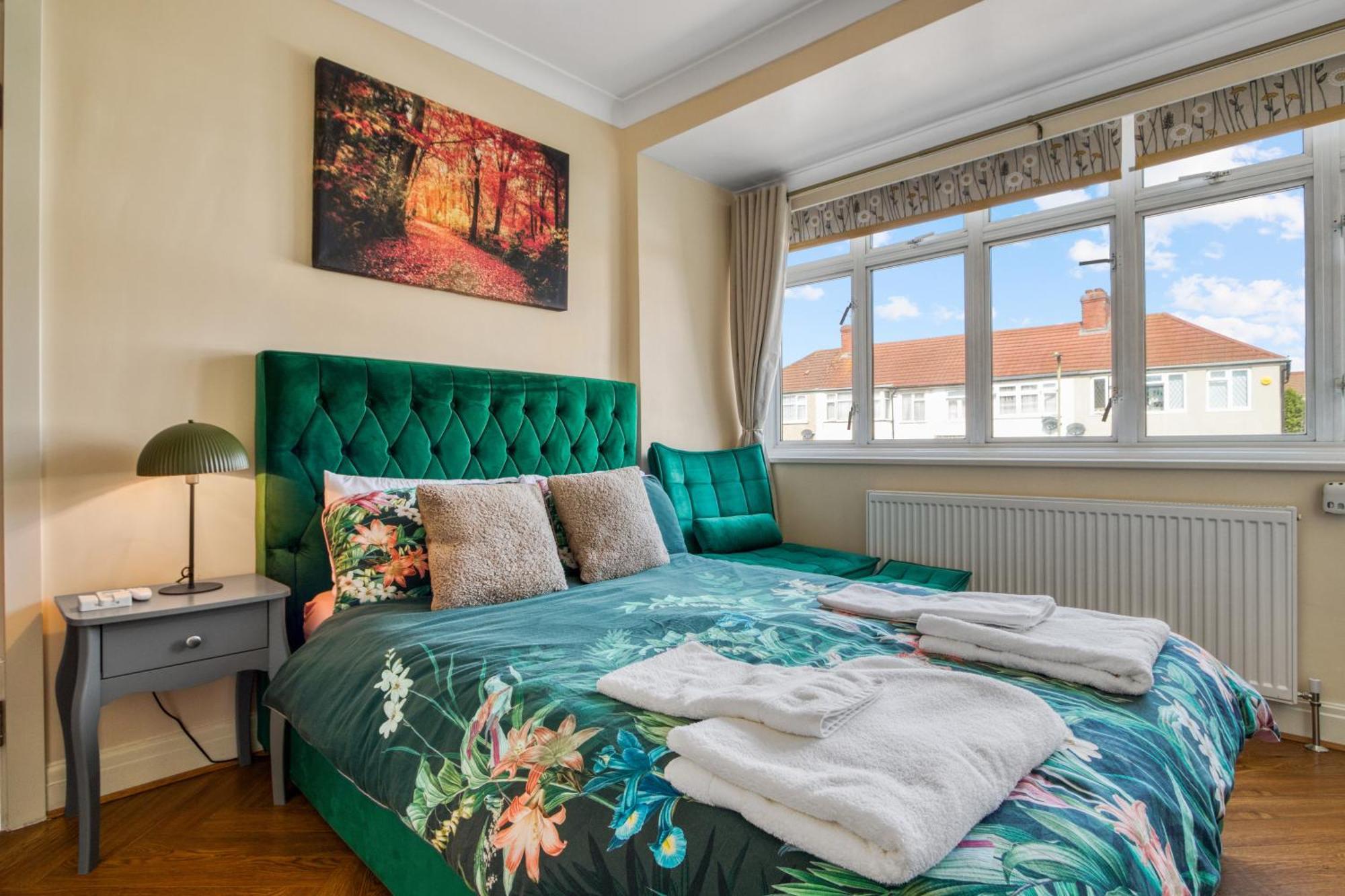Holiday home Casa Marina- 4 Bedroom House With Garden And Balcony
