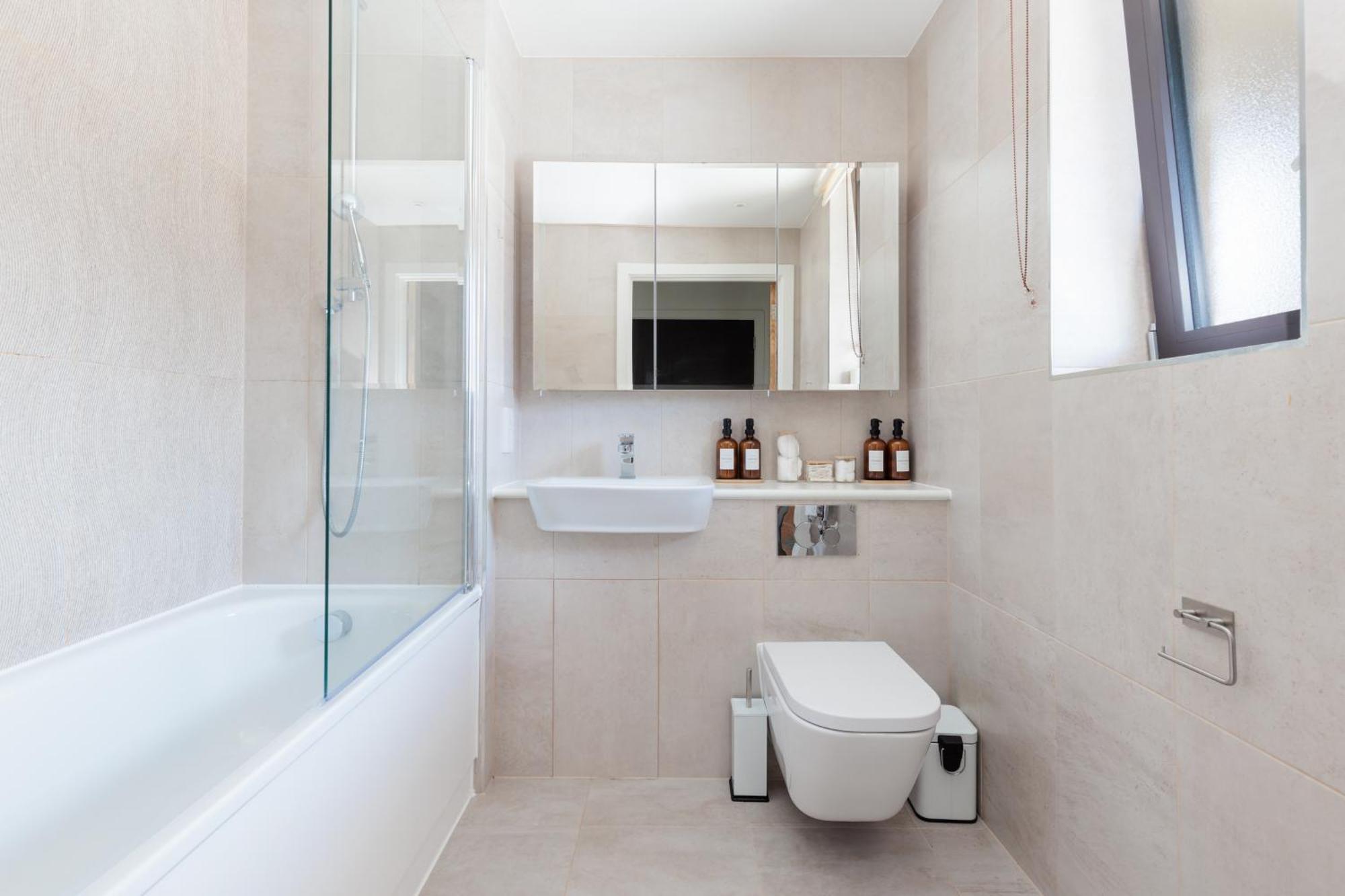 Modern Flat Canary Wharf, Close To Lejlighed London