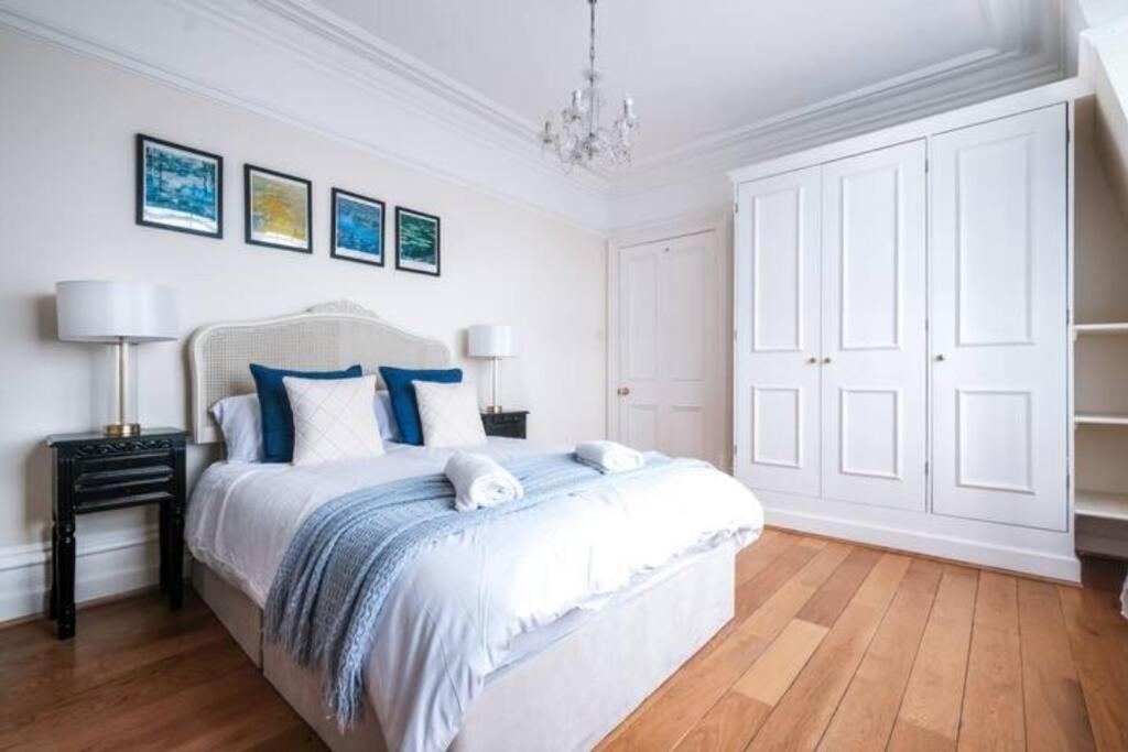 Harrods-knightsbridge Flat In Kb89 Londen