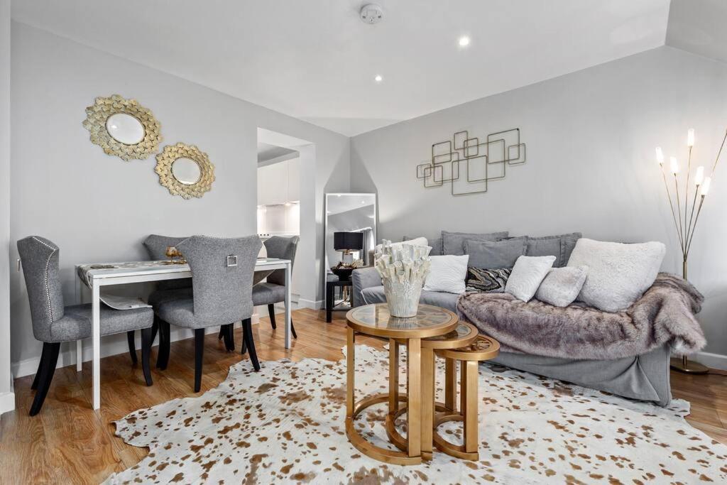3 Bedroom Flat In Mayfair Hy4 * Londen