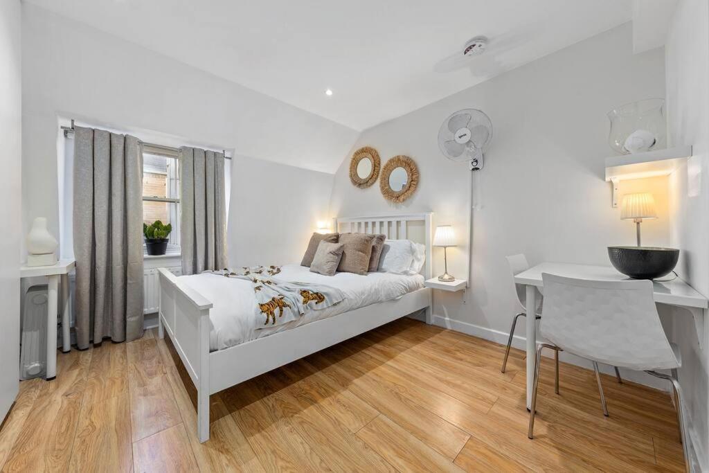 Appartement 3 Bedroom Flat In Mayfair Hy4 Londen
