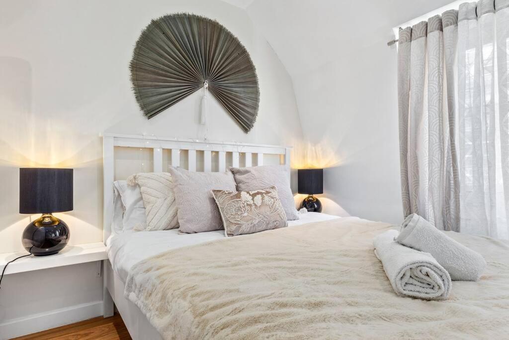 3 Bedroom Flat In Mayfair Hy4 Londen