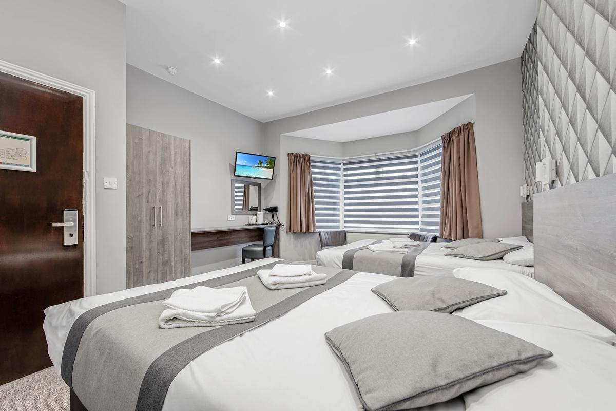 King Solomon Hotel- Golders London