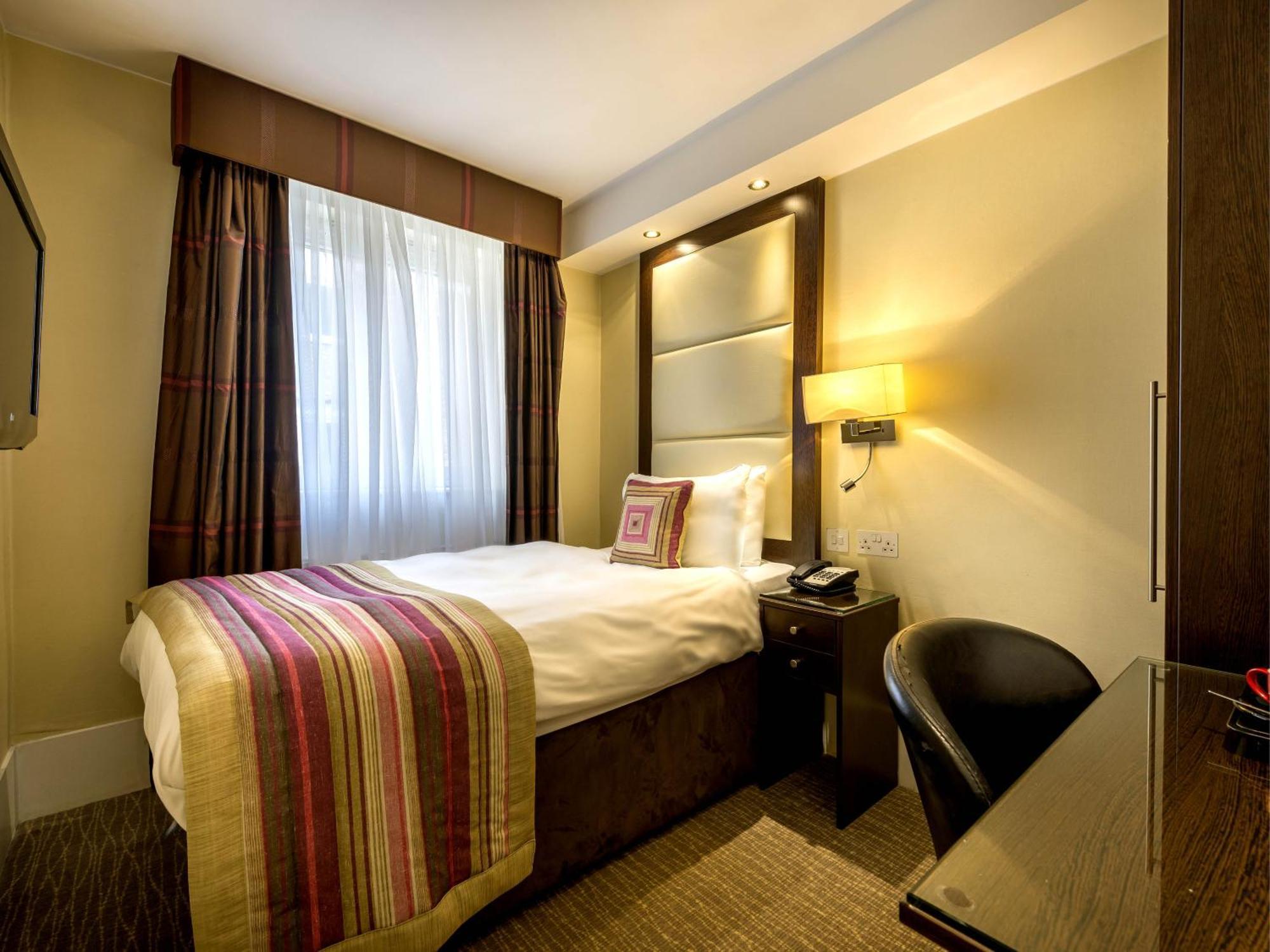 Hotel Grand Royale Hyde Park