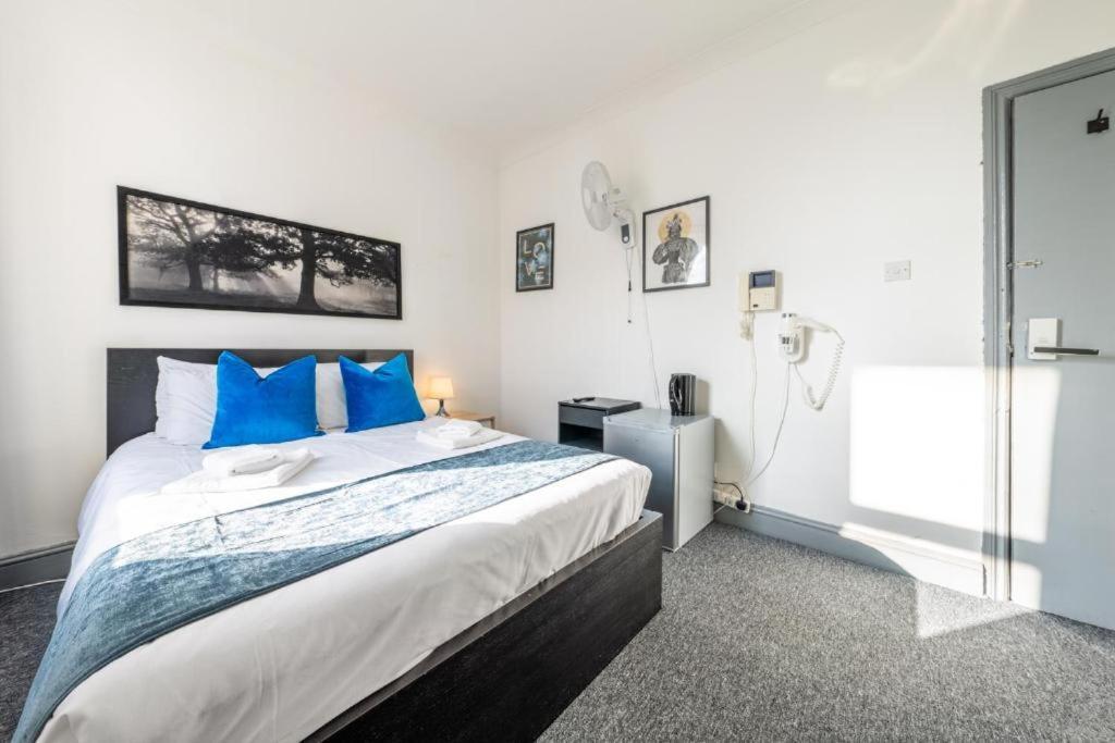Vilenza Hotel London