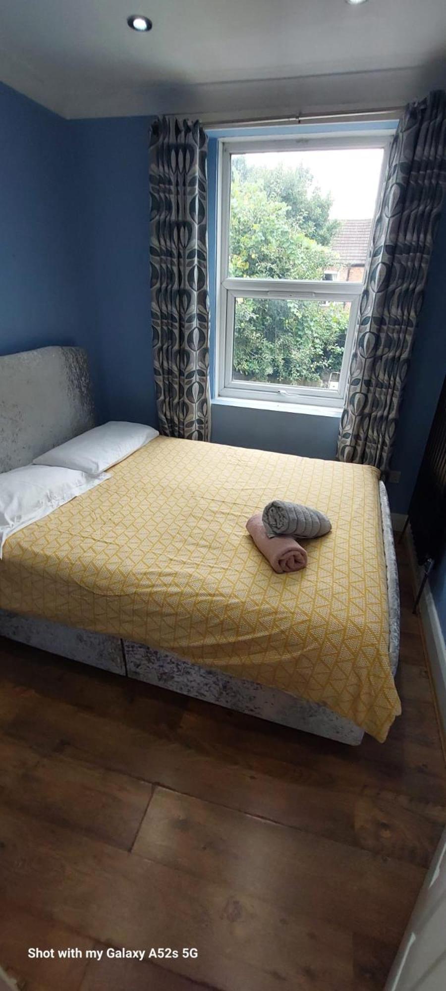 Three Bedroom House Lancaster Road Vakantiehuis Londen